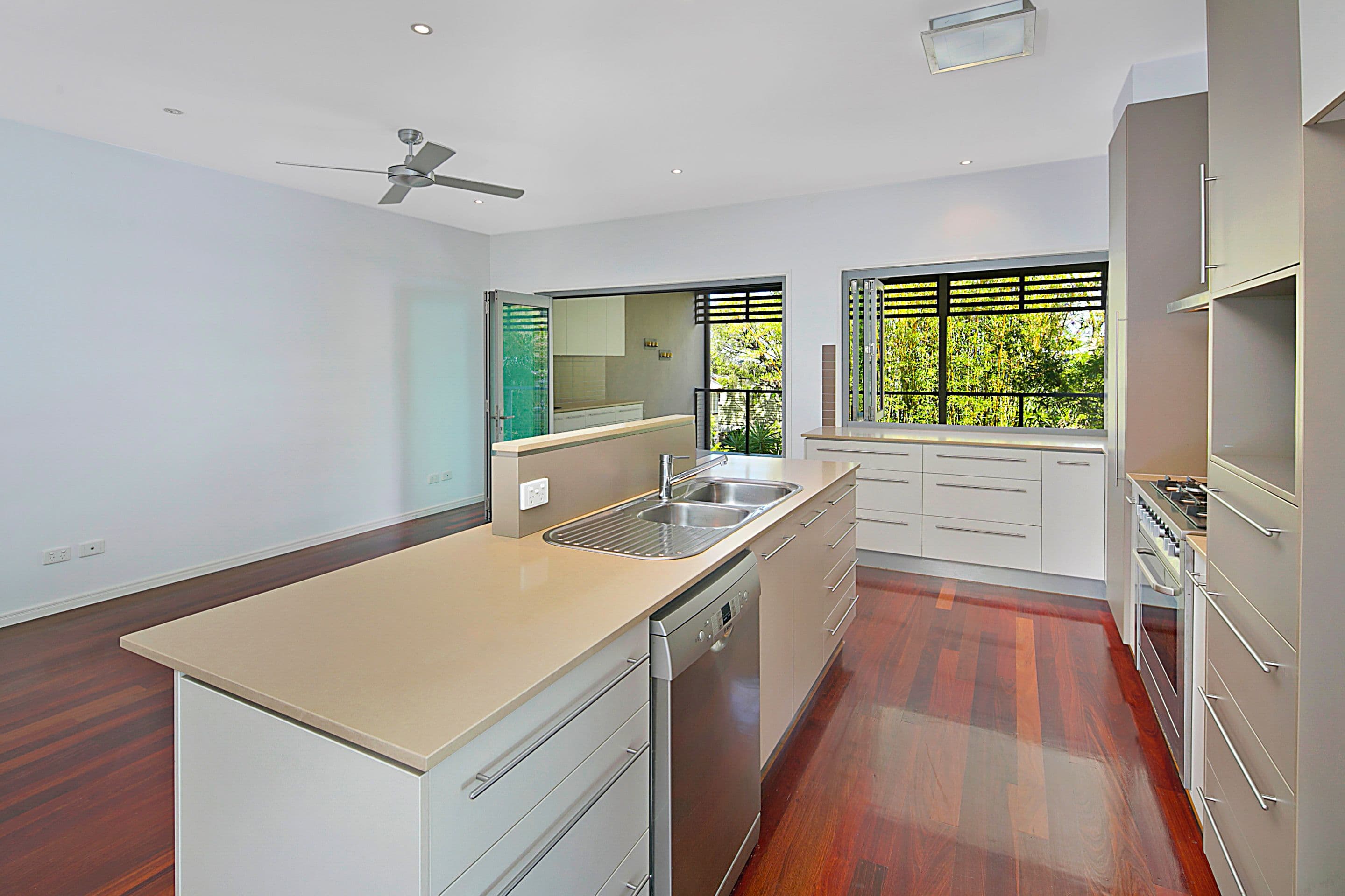 33 Riddell Street, Bulimba QLD 4171, Bulimba - Thumbnail 5
