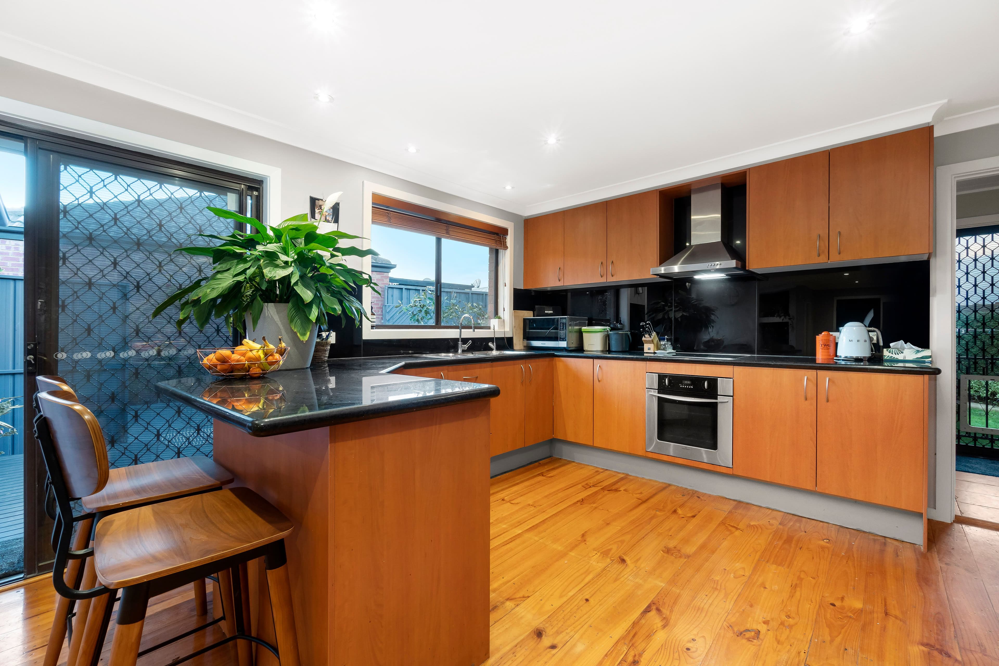 17 Whitfield Court, Mill Park VIC 3082, Mill Park - Thumbnail 2