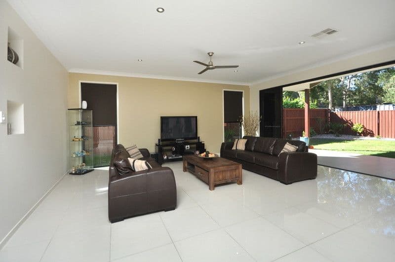 27  Feathertail Place, GUMDALE QLD 4154, Gumdale - Thumbnail 4