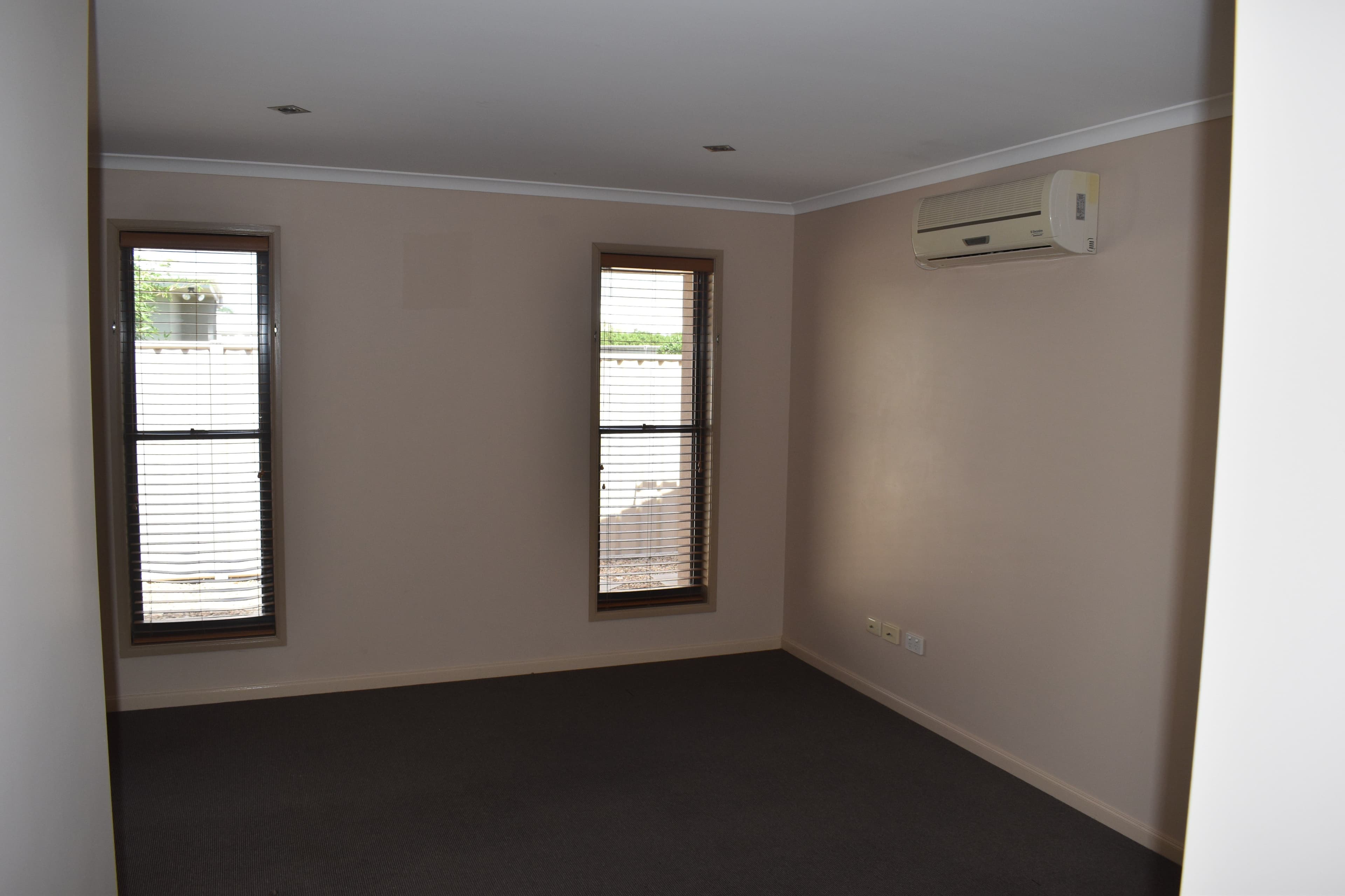 5 Brokenwood Street, Emerald QLD 4720, Emerald - Thumbnail 6