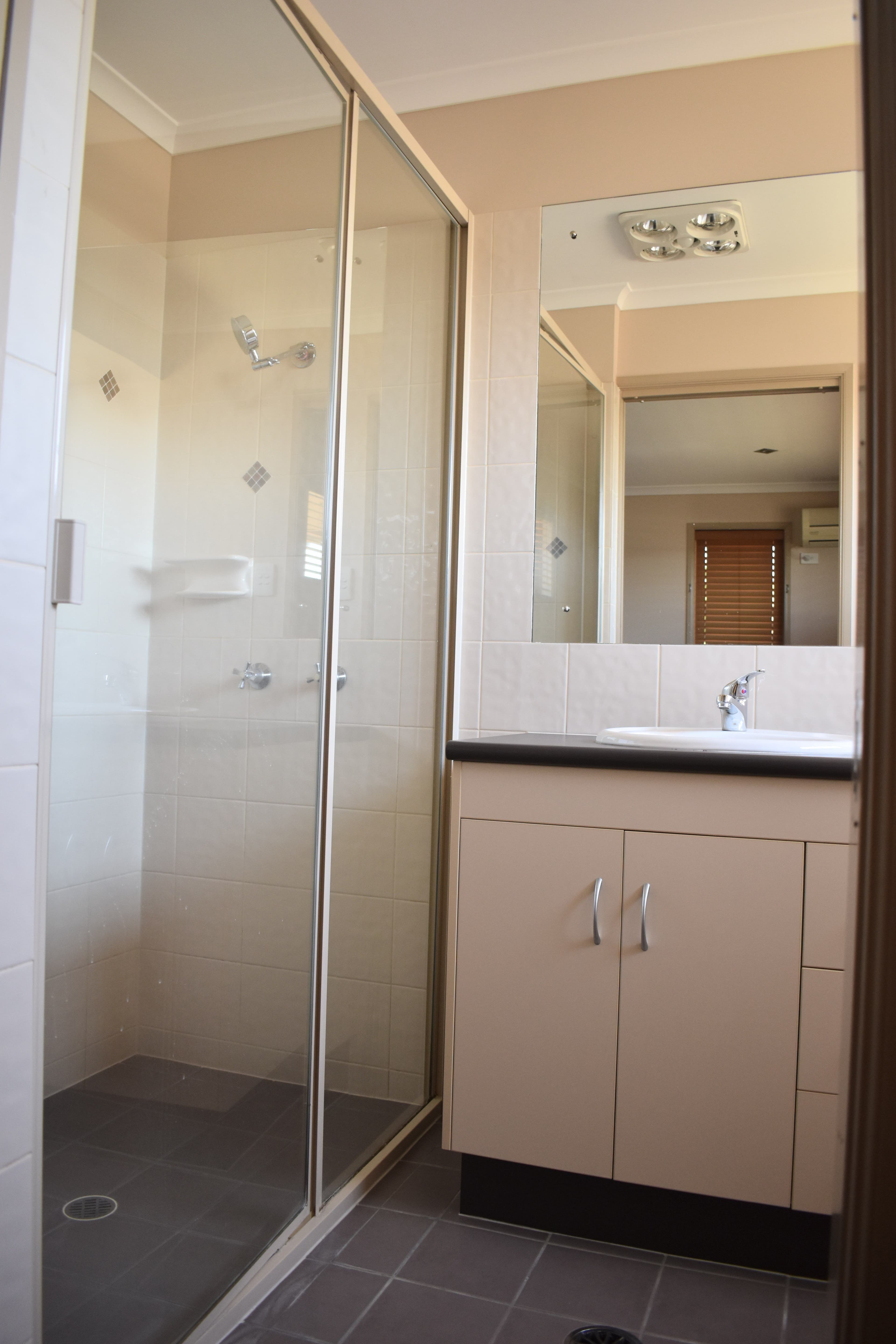 5 Brokenwood Street, Emerald QLD 4720, Emerald - Thumbnail 8