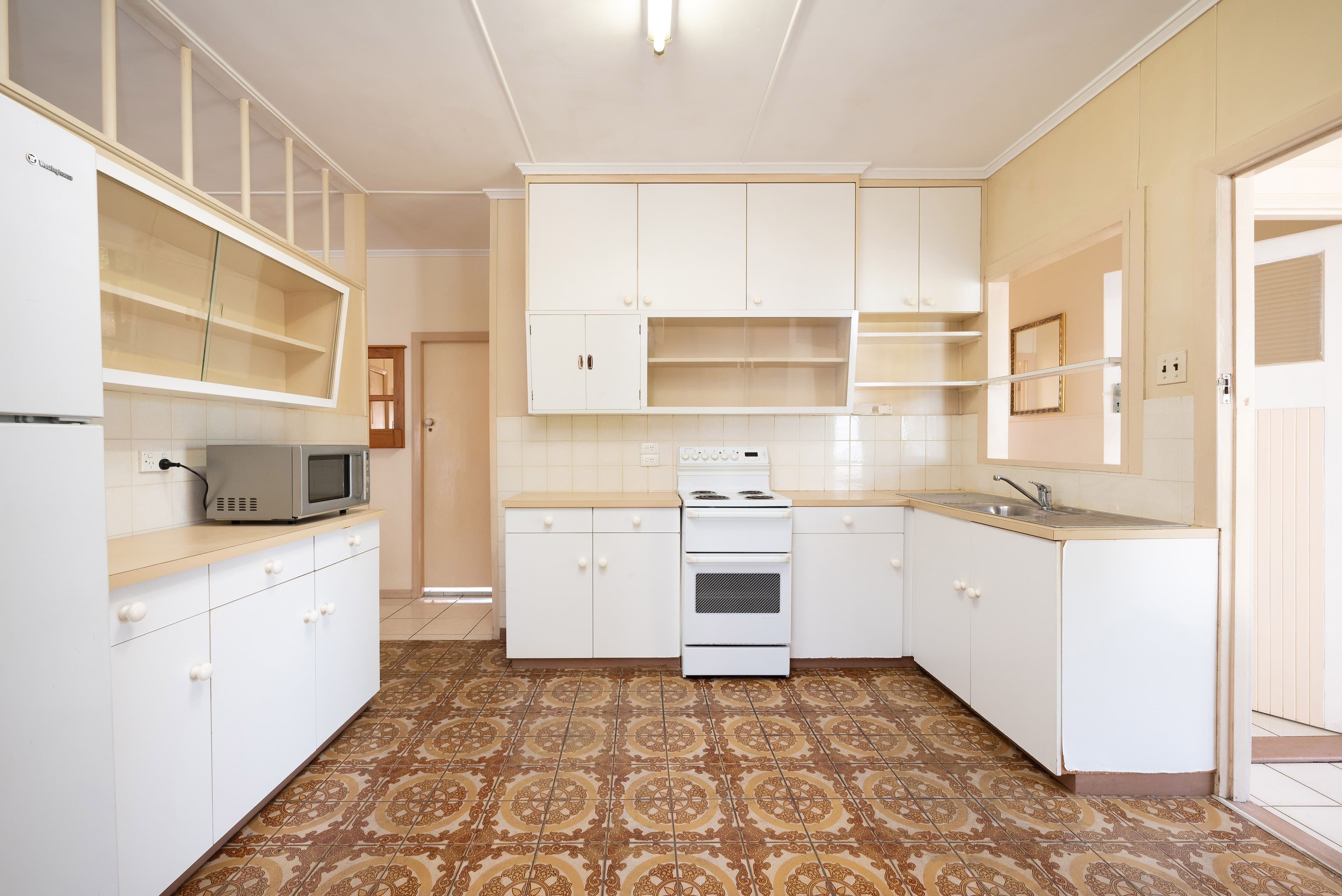 60 Melbourne Avenue, Camp Hill QLD 4152, Camp Hill - Thumbnail 6