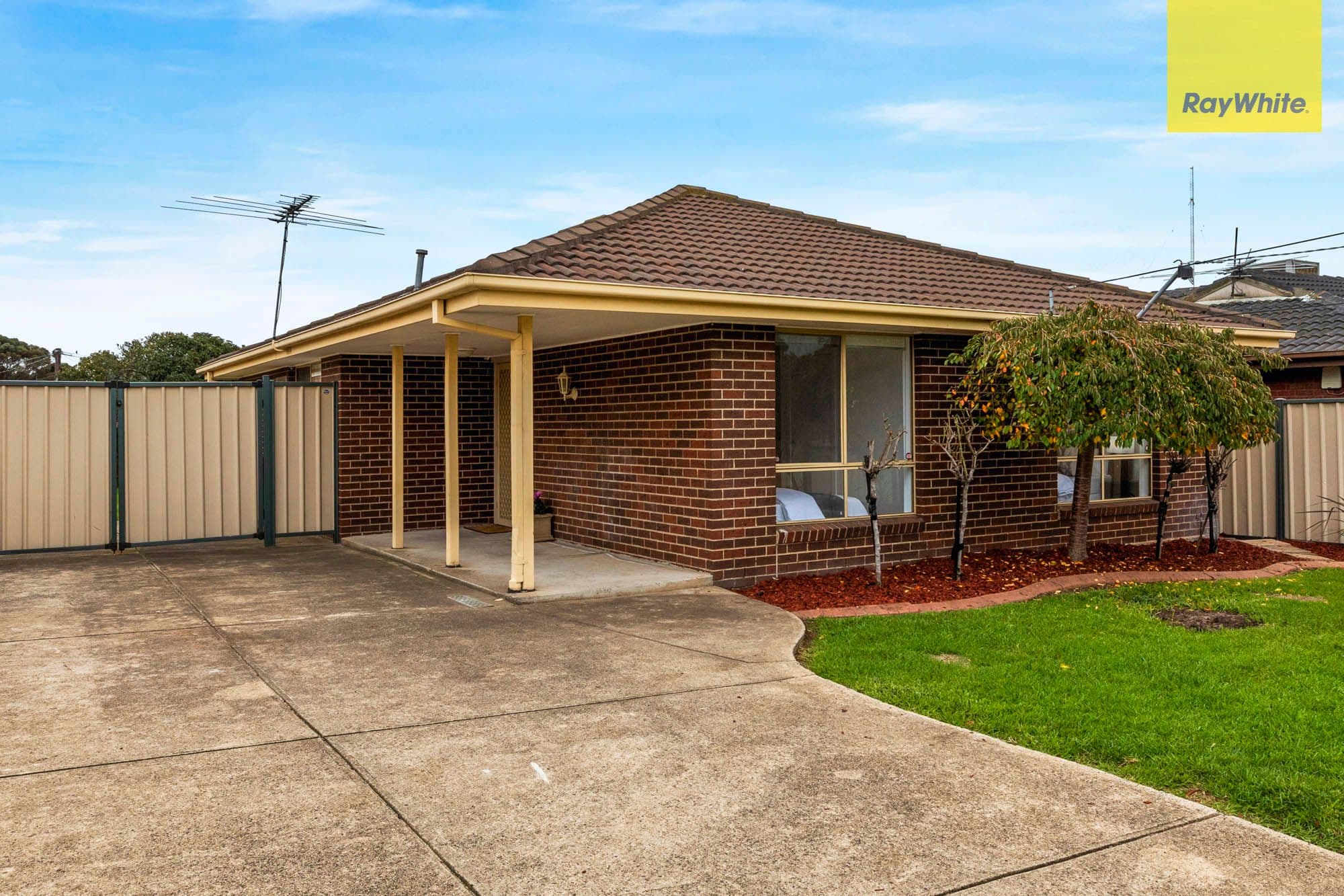25 Kerrison Avenue, St Albans VIC 3021, St Albans - Thumbnail 2