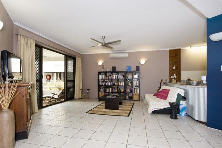 280 Casuarina Drive, NIGHTCLIFF NT 0810, Nightcliff - Thumbnail 2