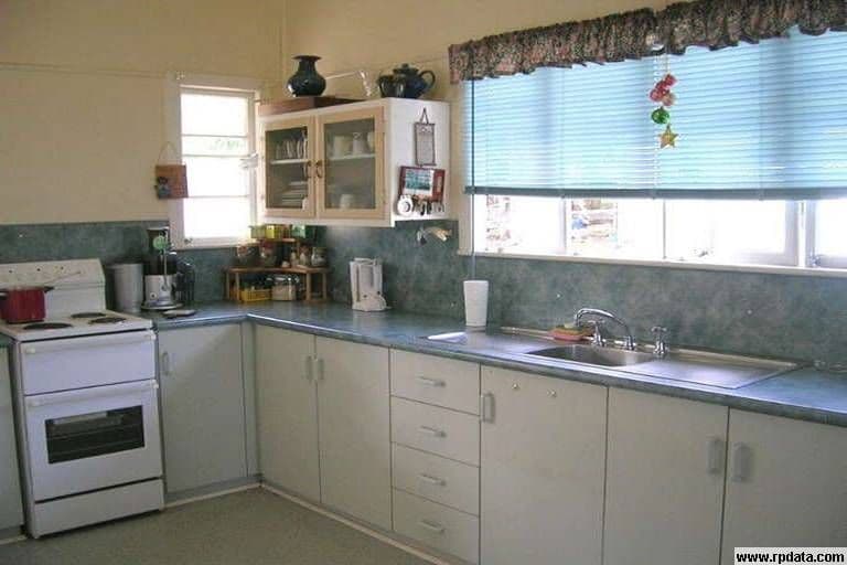 14 Pearson Street, WEST ROCKHAMPTON QLD 4700, West Rockhampton - Thumbnail 2