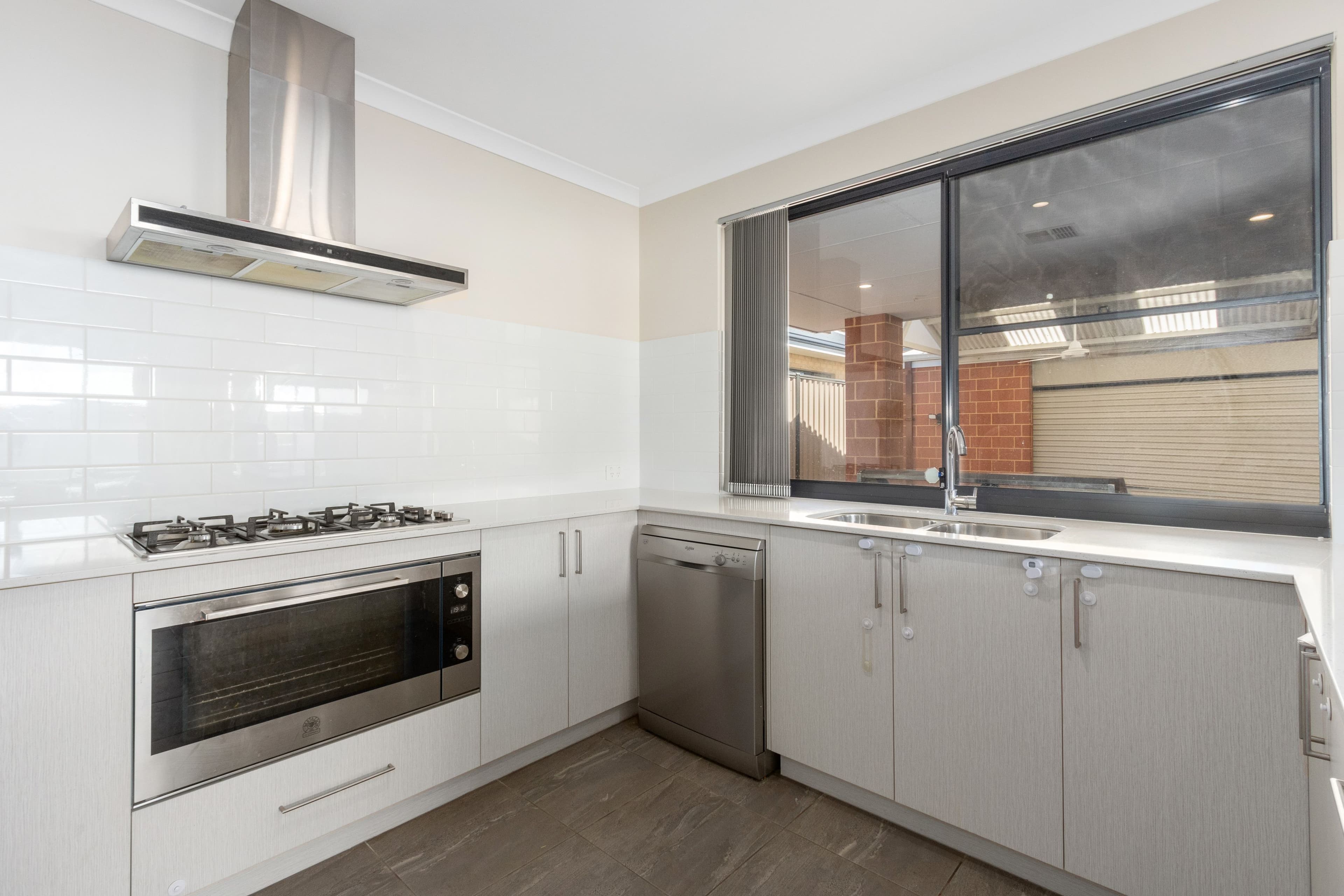 53 Bushside Drive, Aveley WA 6069, Aveley - Thumbnail 7