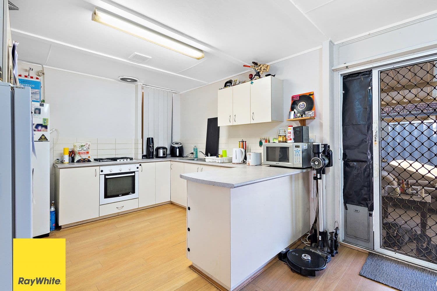 16 Winterton Way, Girrawheen WA 6064, Girrawheen - Thumbnail 5