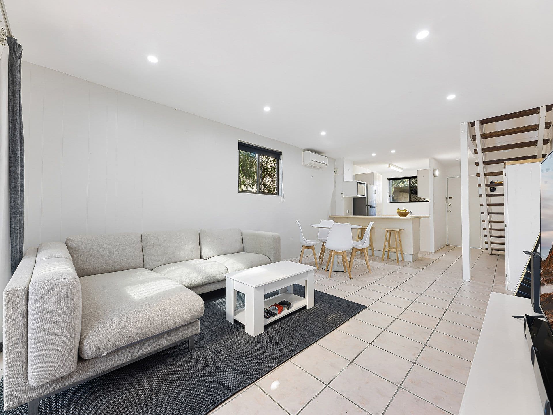22 Goonawarra Drive, Mooloolaba QLD 4557, Mooloolaba - Thumbnail 3