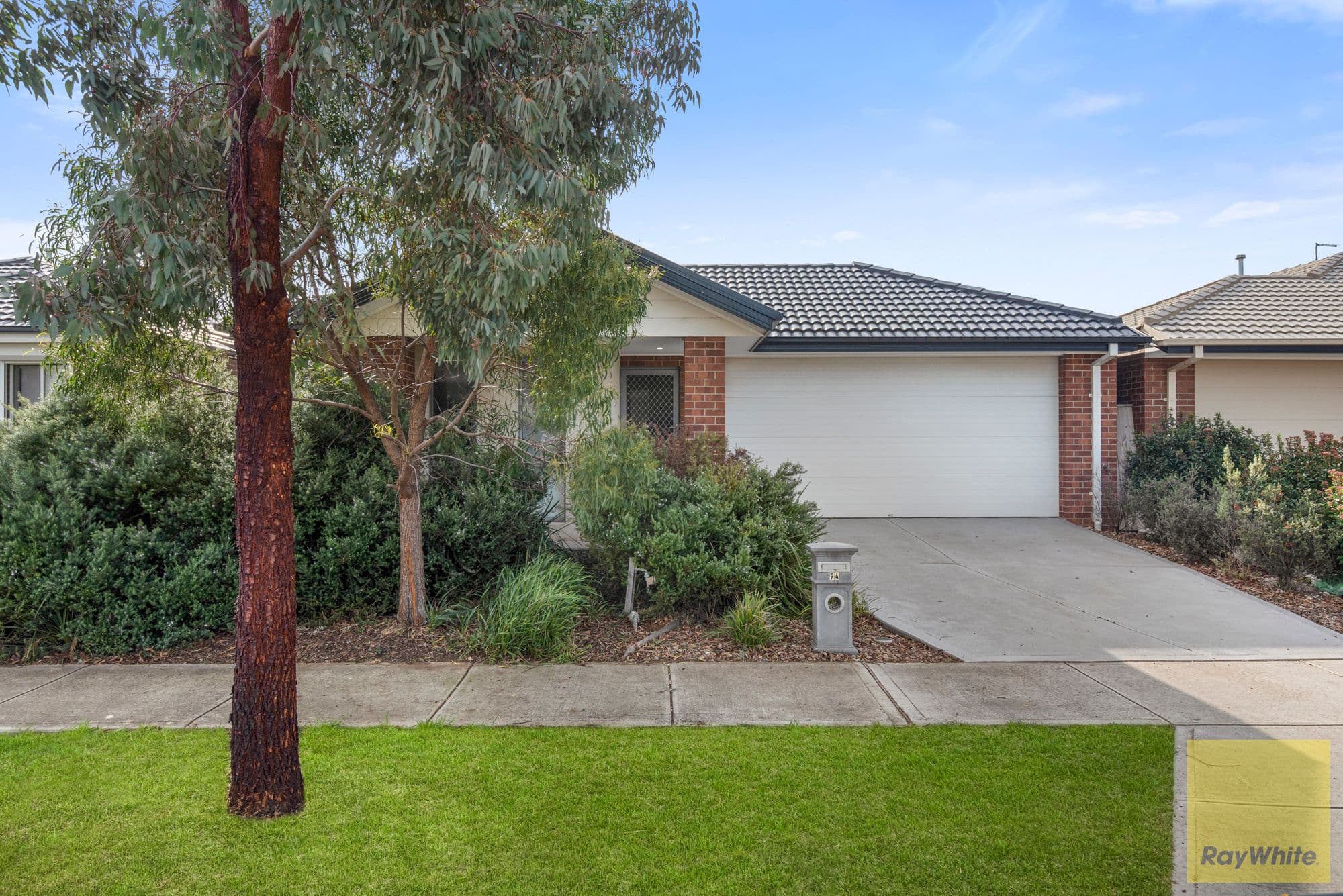 94 Grassbird Drive, Point Cook VIC 3030, Point Cook - Thumbnail 2