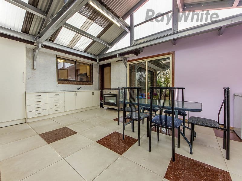 100 Oleander Drive, St Albans VIC 3021, St Albans - Thumbnail 5