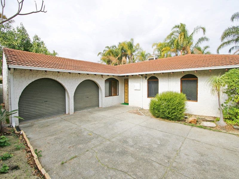 212 Riseley Street, BOORAGOON WA 6154, Booragoon - Image 1