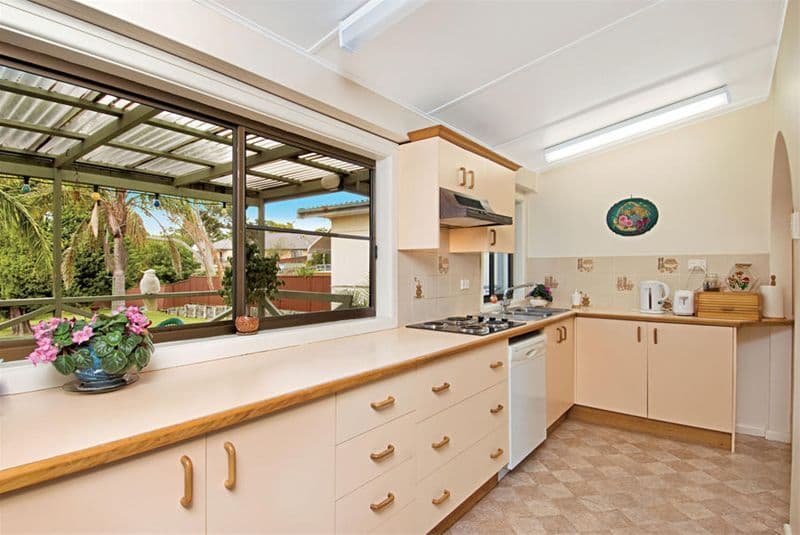 11 Short Street, HEATHCOTE NSW 2233, Heathcote - Thumbnail 3