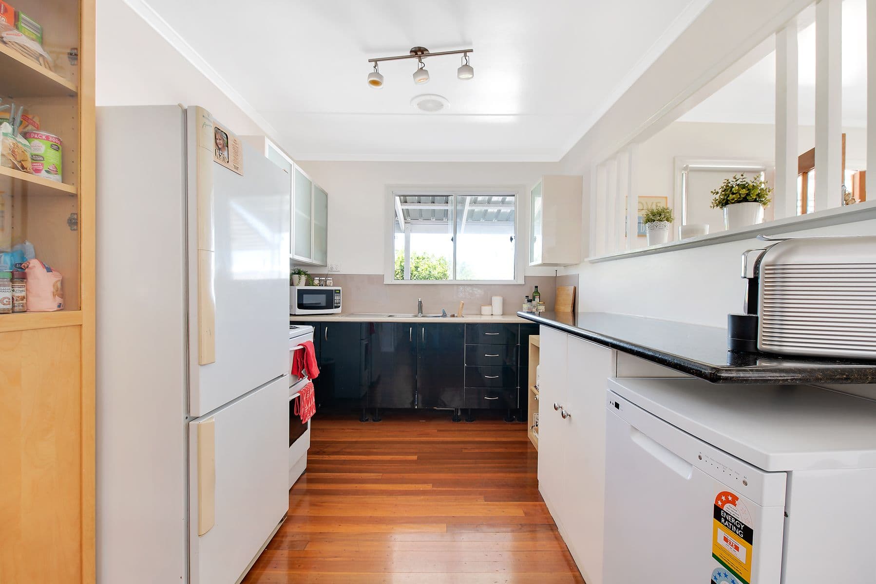 30 Neal Street, Brighton QLD 4017, Brighton - Thumbnail 4