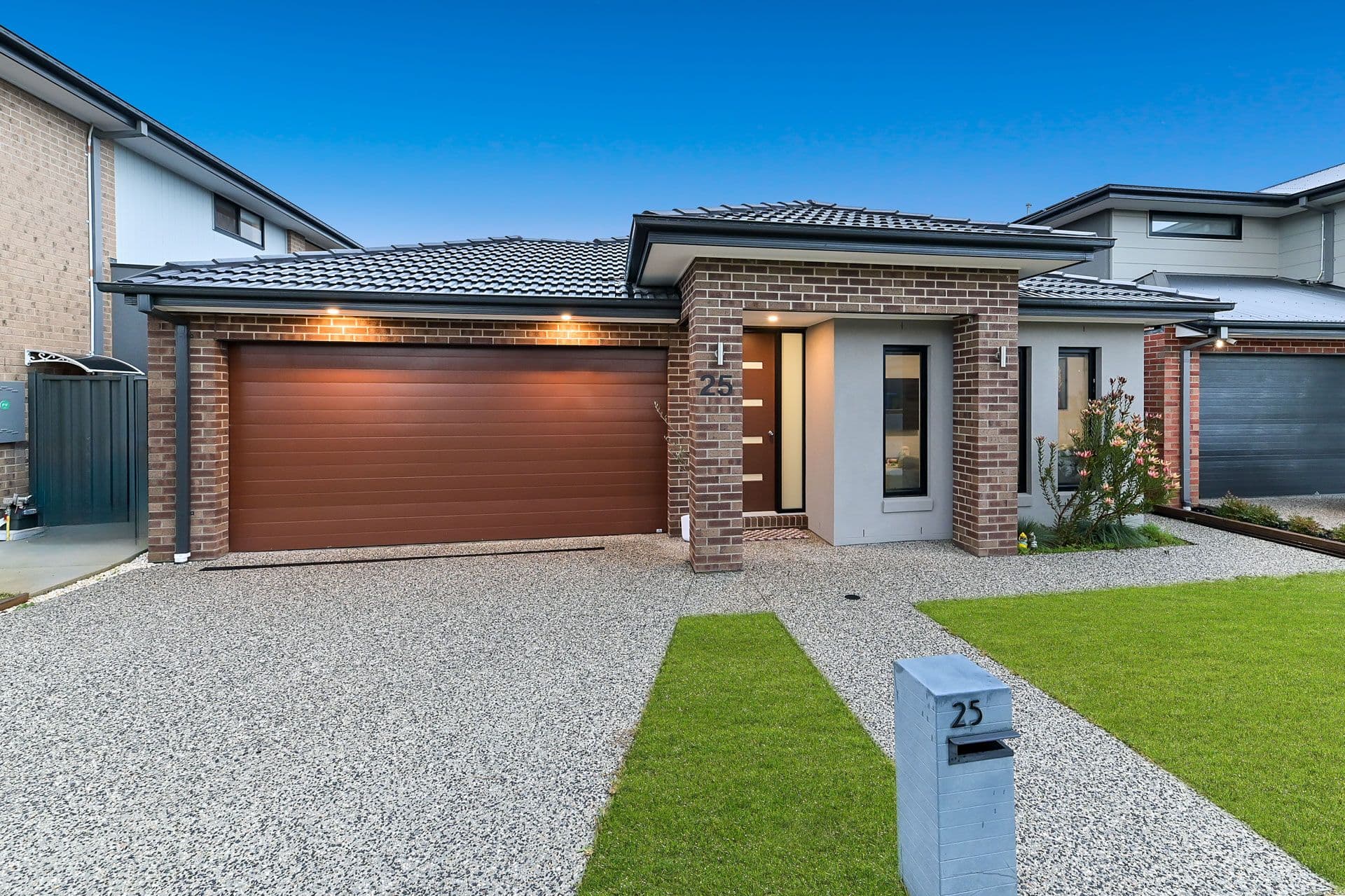 25 Positano Circuit, Berwick VIC 3806, Berwick - Thumbnail 2