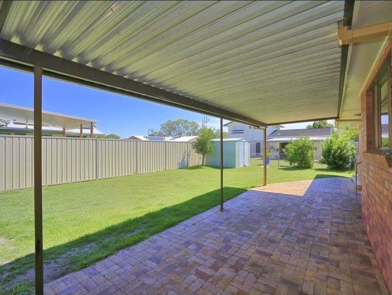 15 Strathdee Avenue, Bundaberg South QLD 4670, Bundaberg South - Thumbnail 5