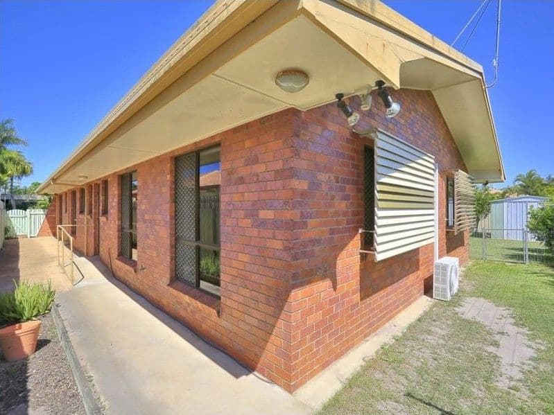 15 Strathdee Avenue, Bundaberg South QLD 4670, Bundaberg South - Thumbnail 6
