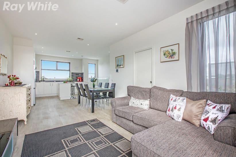 1 Erskine Avenue, Reservoir VIC 3073, Reservoir - Thumbnail 3
