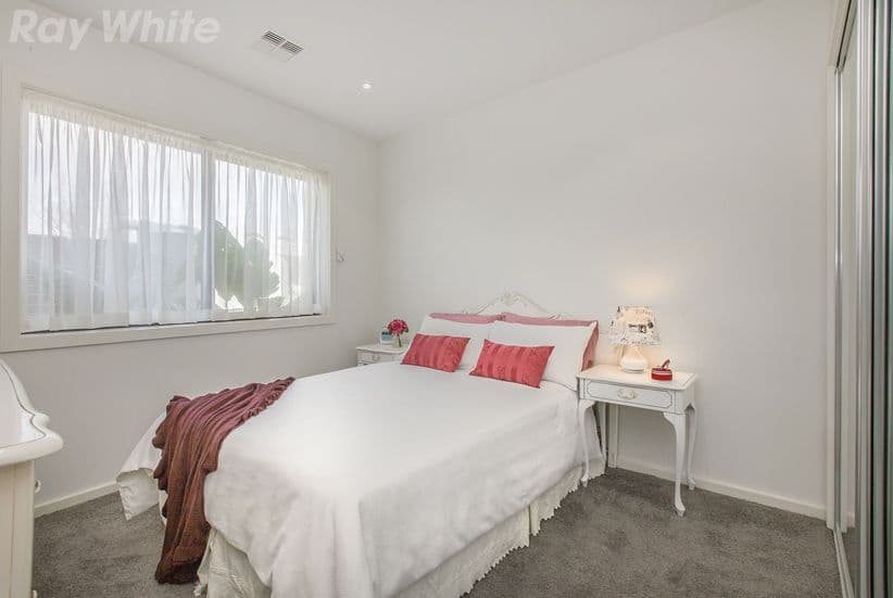 1 Erskine Avenue, Reservoir VIC 3073, Reservoir - Thumbnail 8