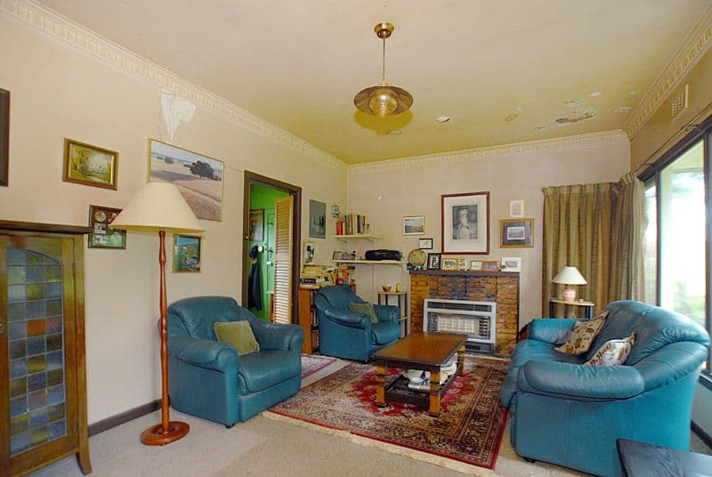 38 the Avenue, FERNTREE GULLY VIC 3156, Ferntree Gully - Thumbnail 2