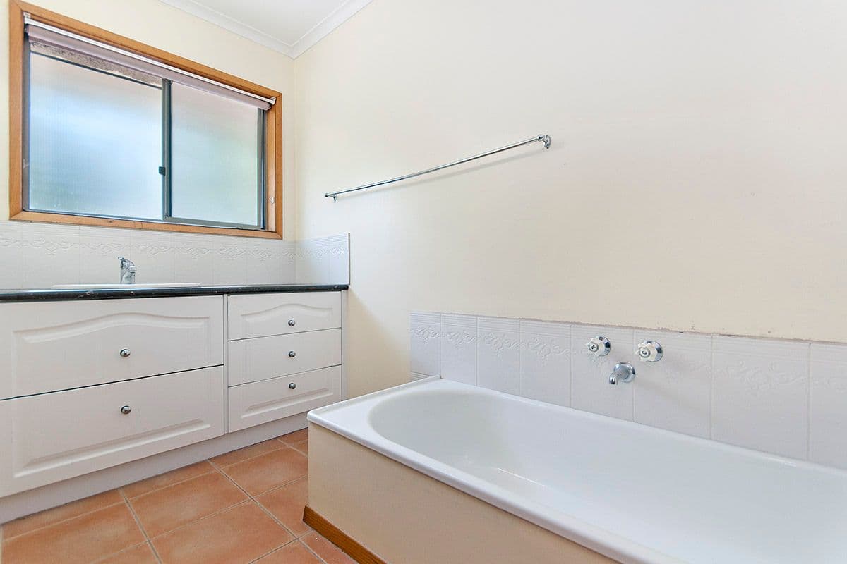130 Baynes Street, Terang VIC 3264, Terang - Thumbnail 5