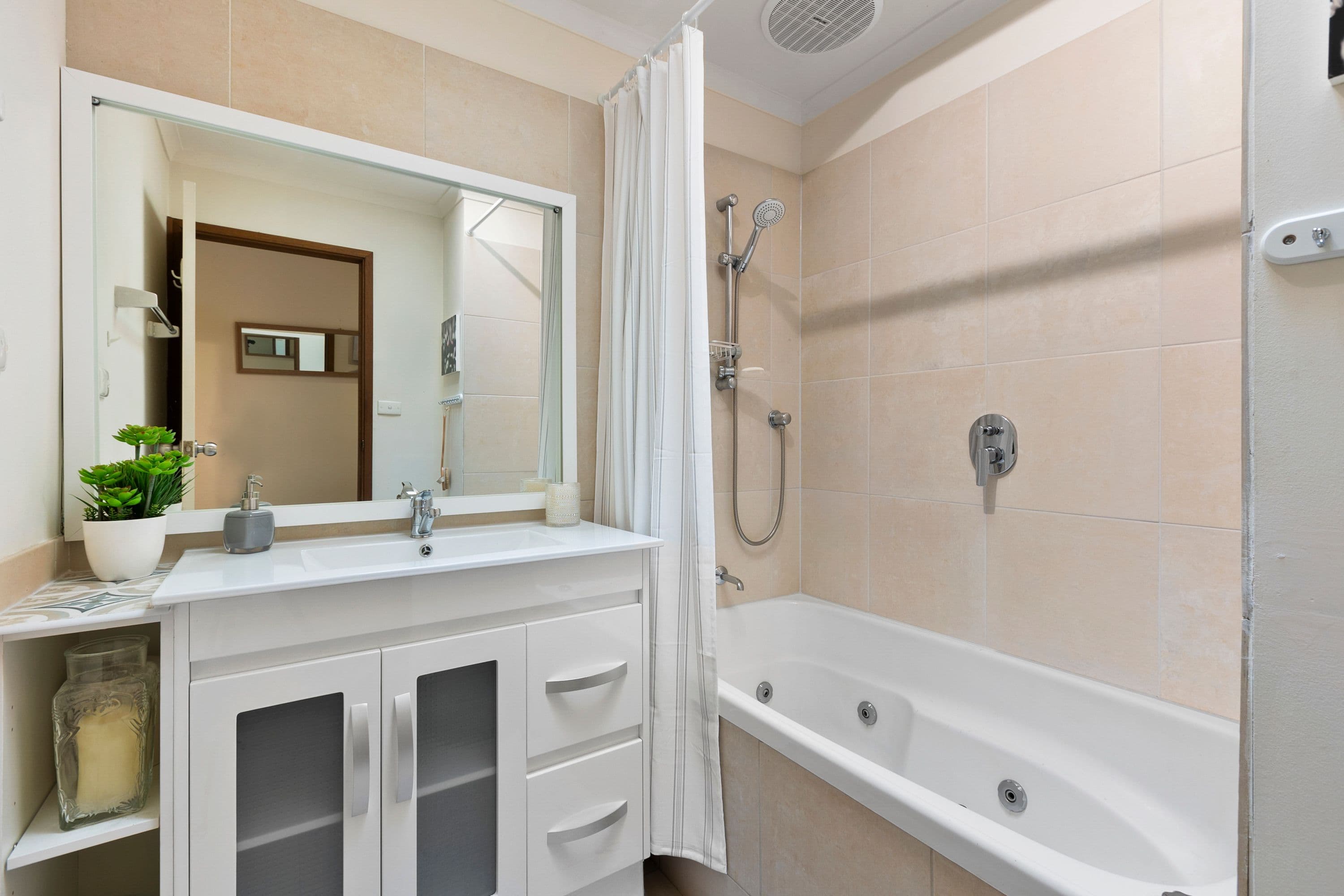54 Garnett Road, Wheelers Hill VIC 3150, Wheelers Hill - Thumbnail 8