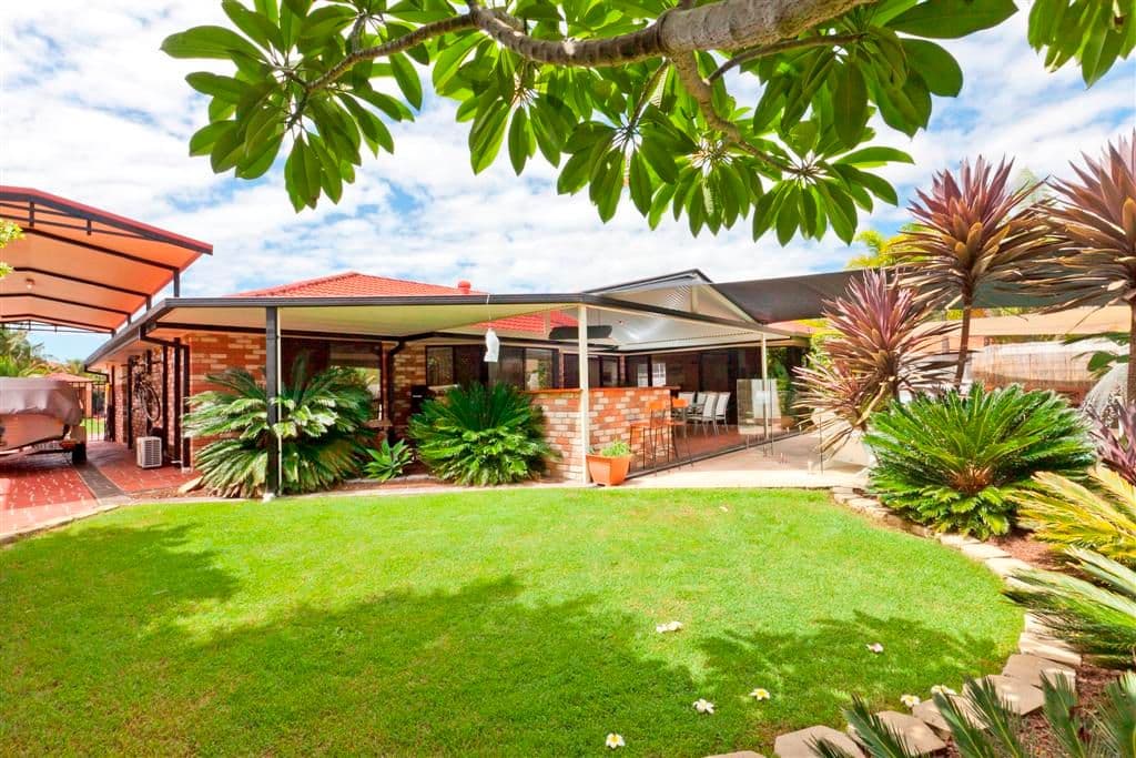 111 Hilliards Park Drive, WELLINGTON POINT QLD 4160, Wellington Point - Thumbnail 2