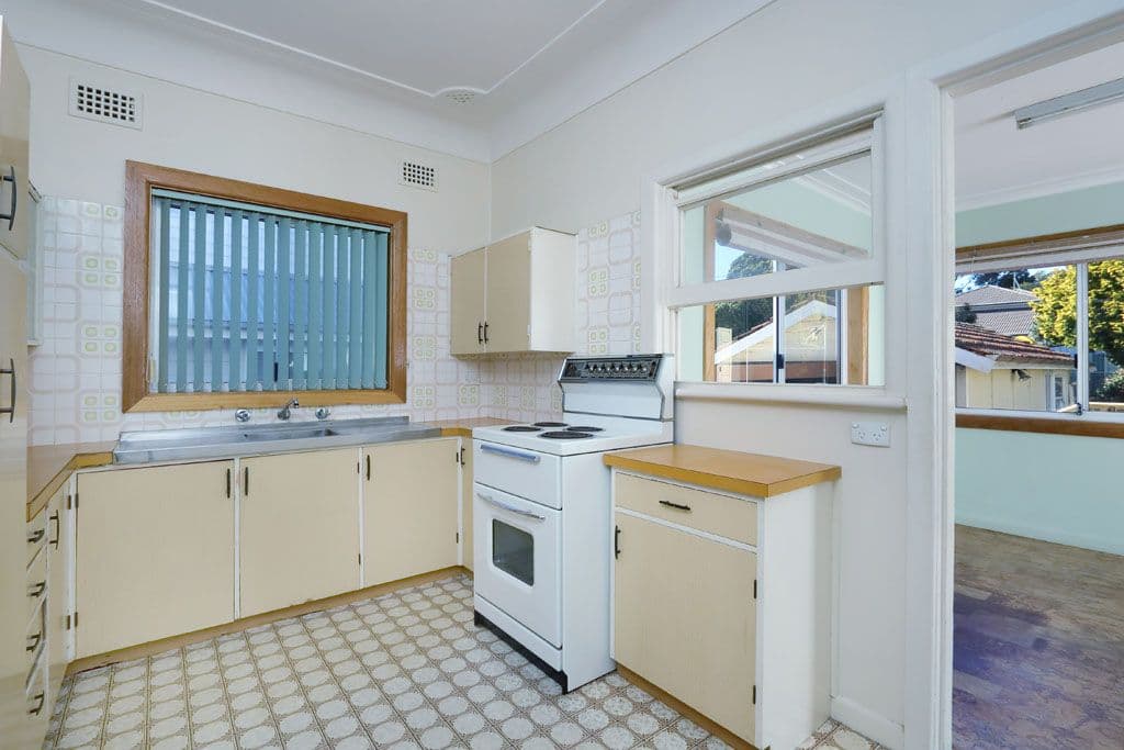 57 Seaforth Avenue, Oatley - Thumbnail 5