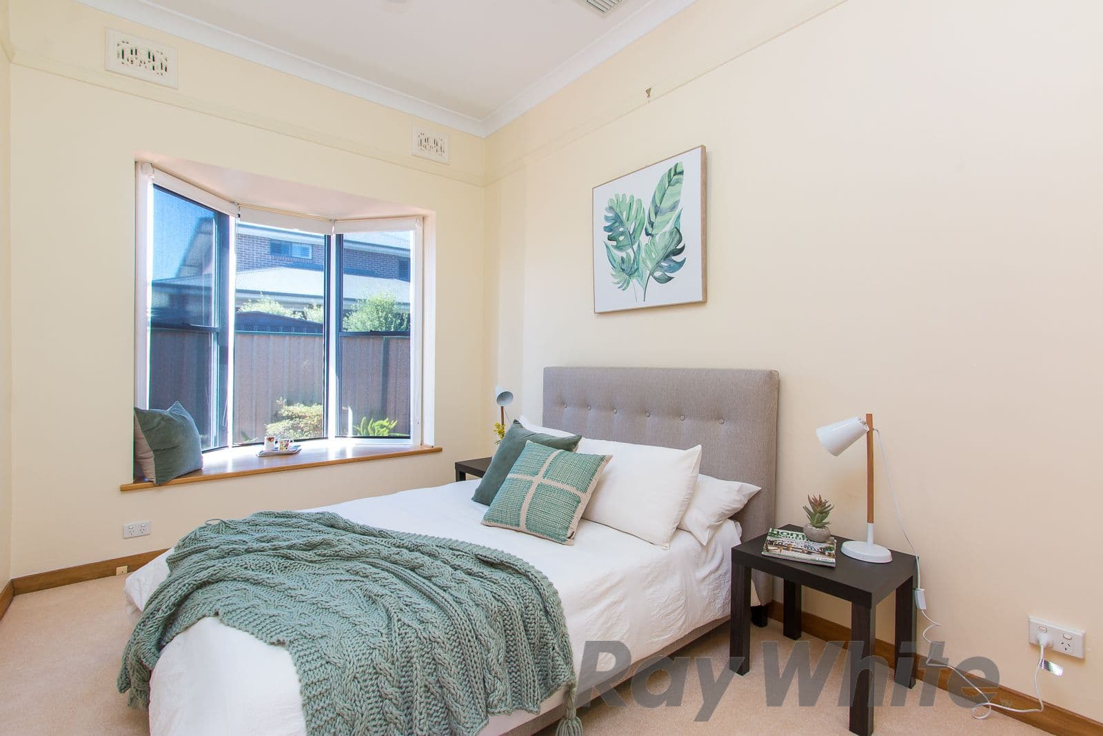 213 Lawson Street, Hamilton South - Thumbnail 8
