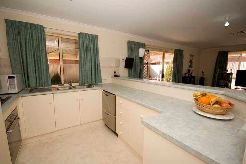 10 Sutherland Road, FERRYDEN PARK SA 5010, Ferryden Park - Thumbnail 5