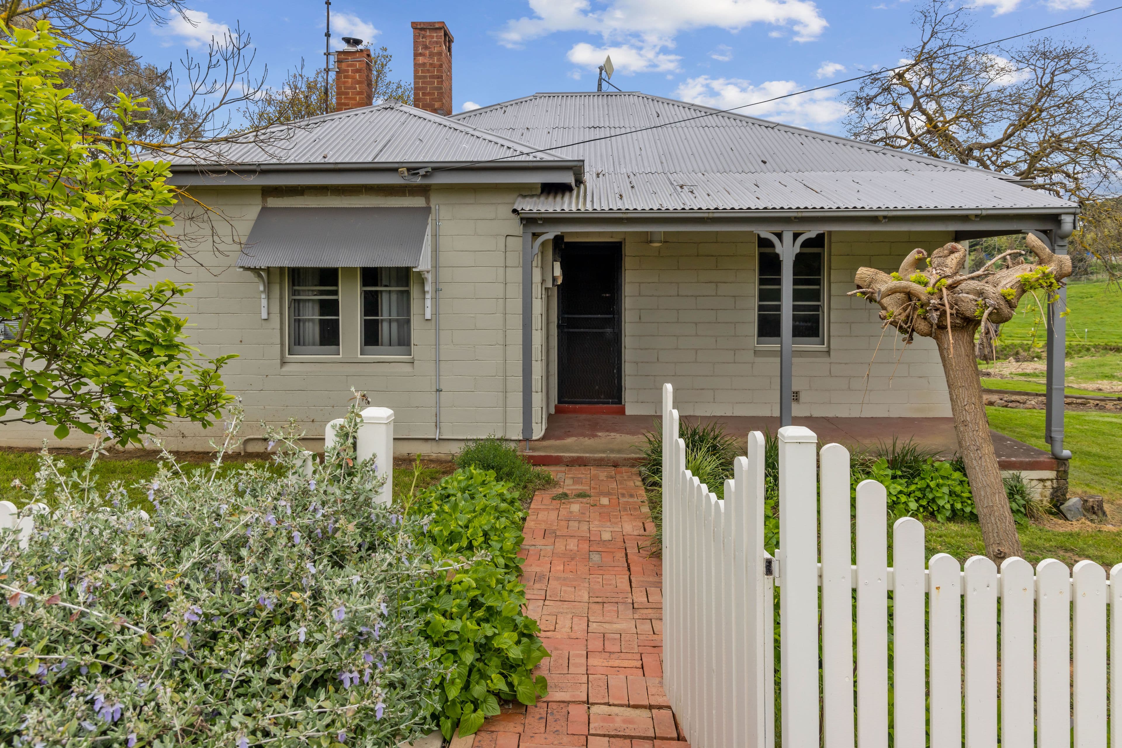 1480 Yass Valley Way, Yass NSW 2582, Yass - Thumbnail 2