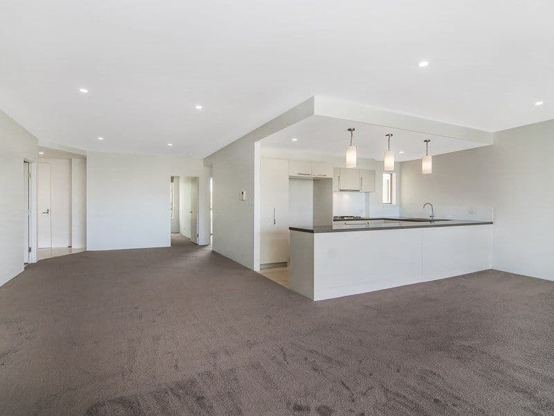 3-5 Pendraat Parade, Hope Island QLD 4212, Hope Island - Thumbnail 2