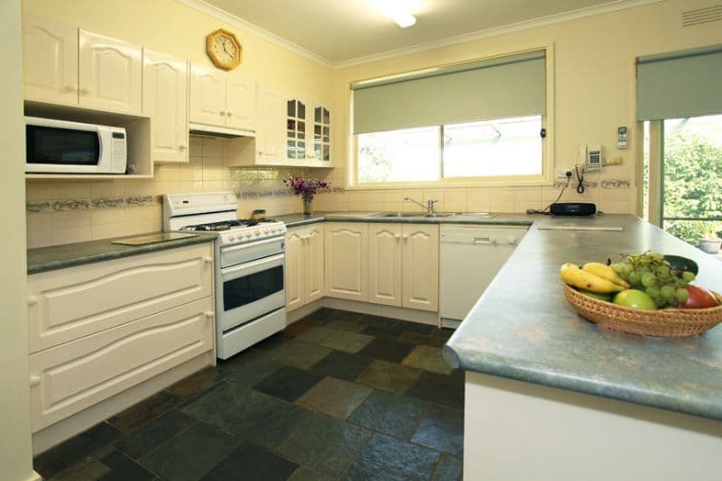 4 Ensay Court, VERMONT SOUTH VIC 3133, Vermont South - Thumbnail 2