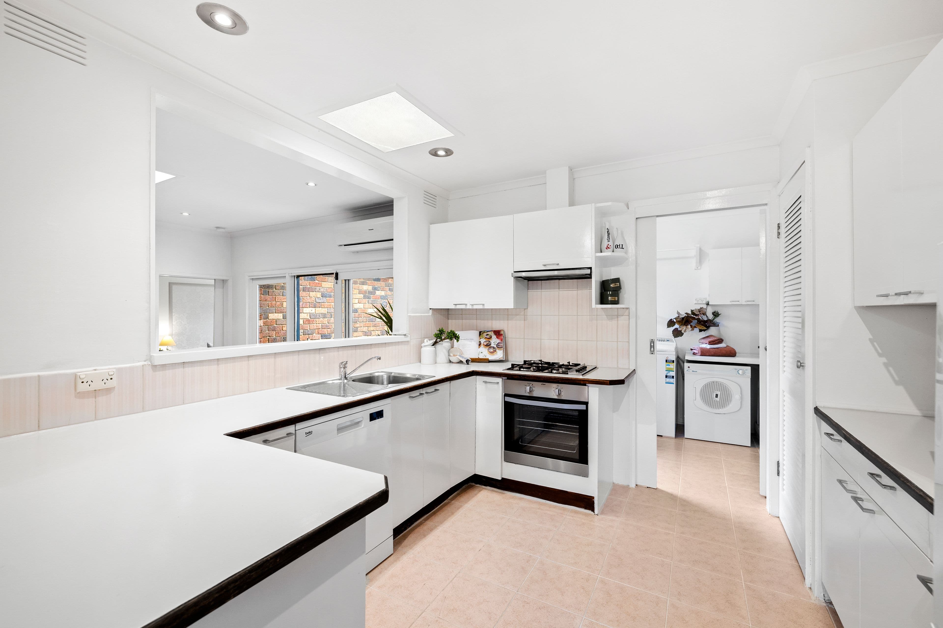 4 Barham Avenue, Ferntree Gully VIC 3156, Ferntree Gully - Thumbnail 2