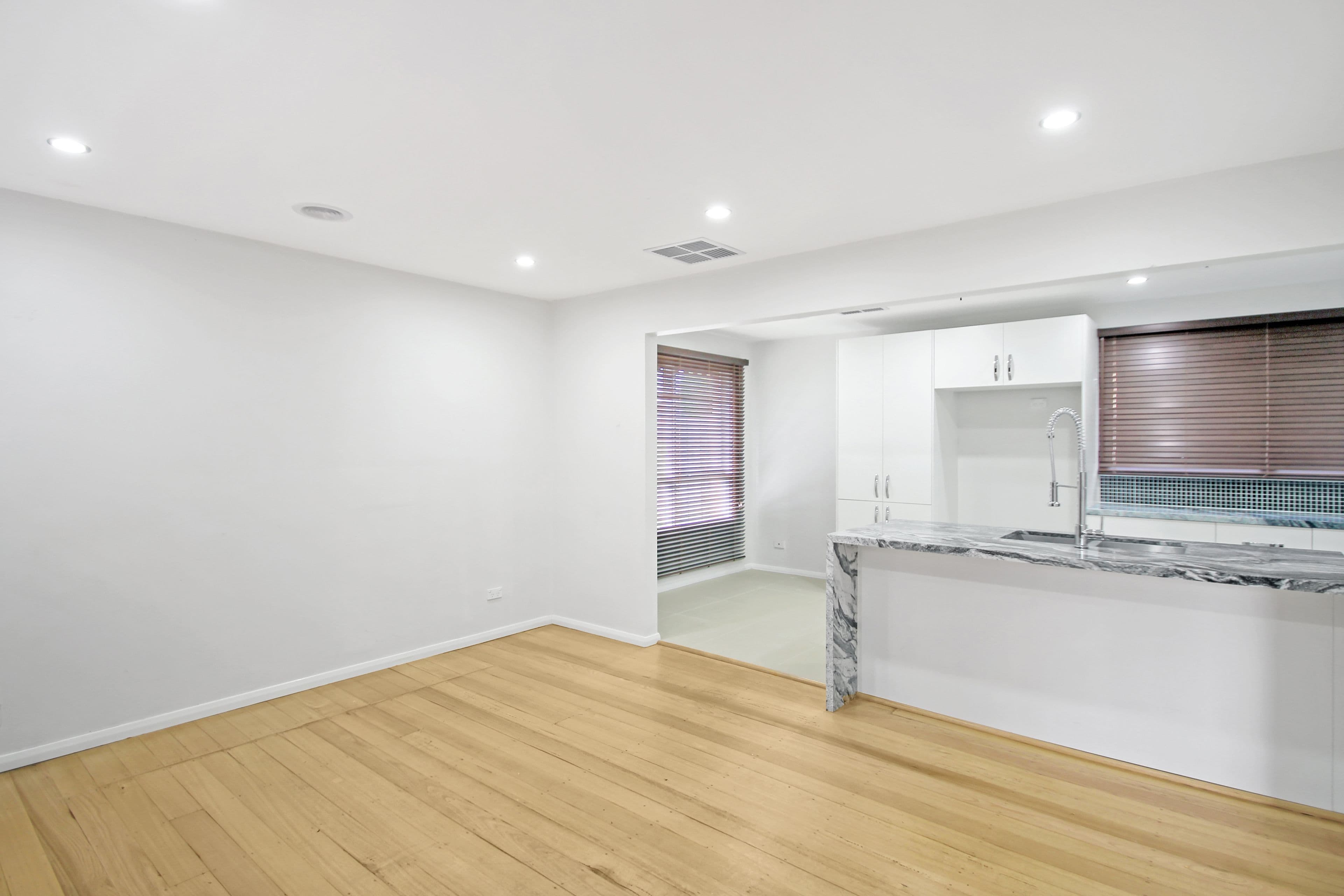 65 Queen Street, Frankston VIC 3199, Frankston - Thumbnail 3