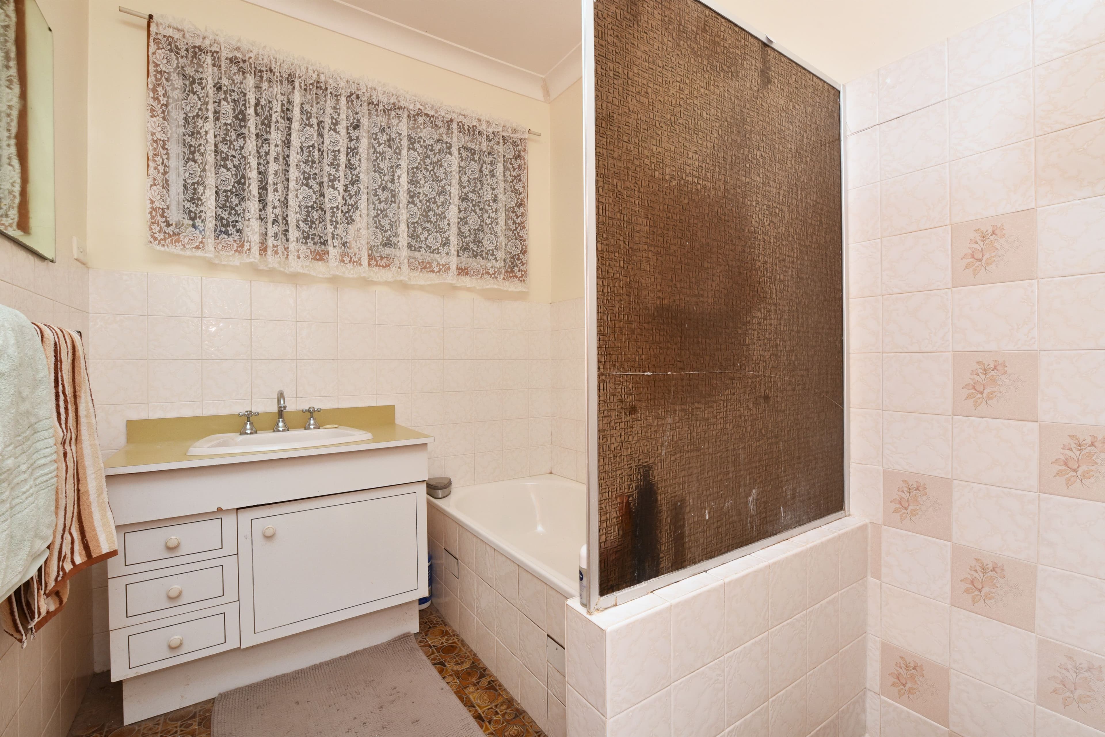 28 Neath Street, Pelaw Main - Thumbnail 4