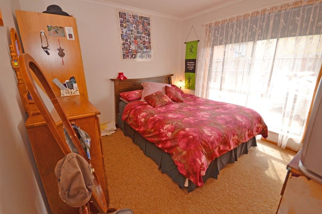 3 Clover Street, WENDOUREE VIC 3355, Wendouree - Thumbnail 3