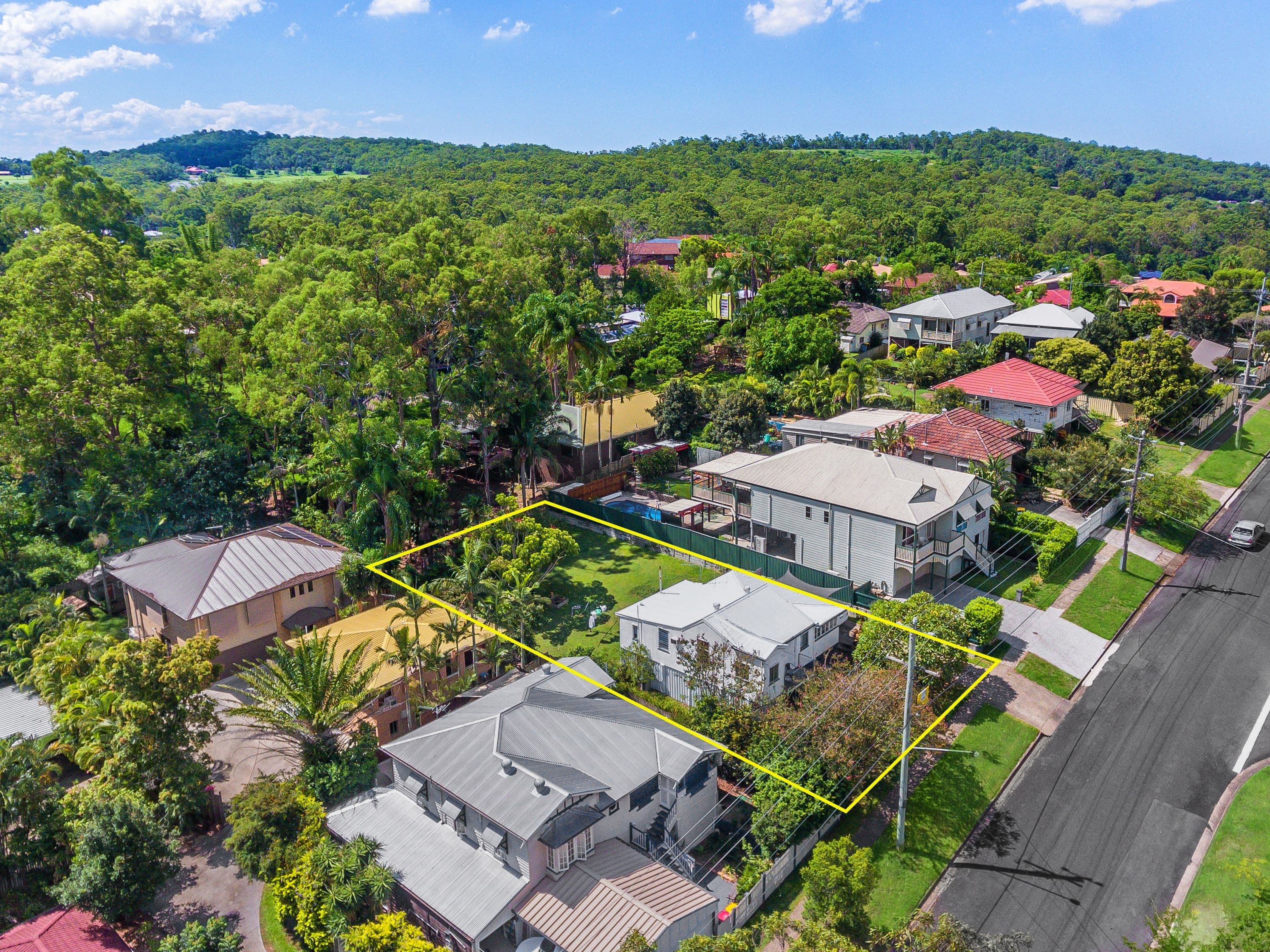 270 Oates Avenue, Holland Park QLD 4121, Holland Park - Thumbnail 2