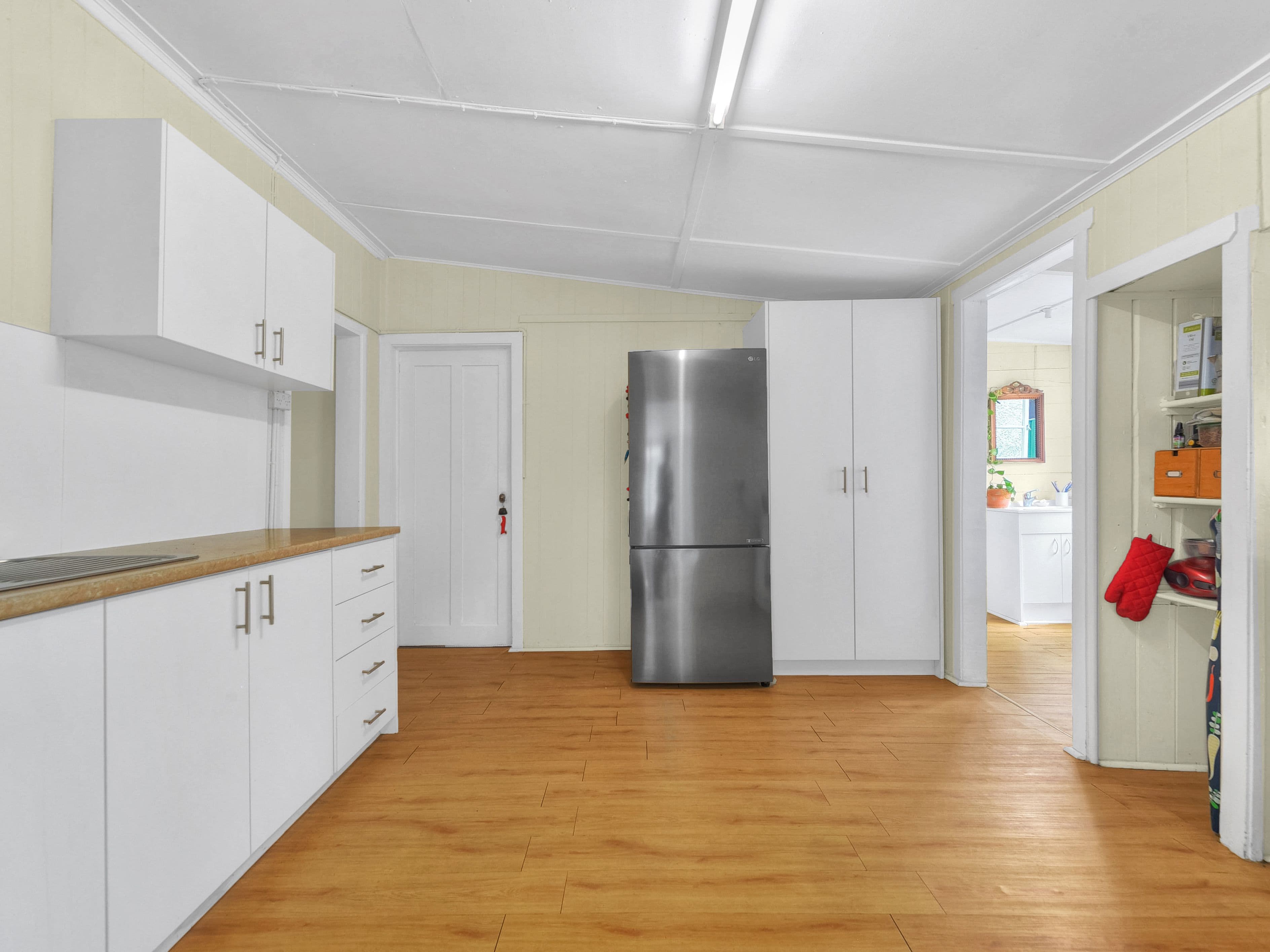 270 Oates Avenue, Holland Park QLD 4121, Holland Park - Thumbnail 7