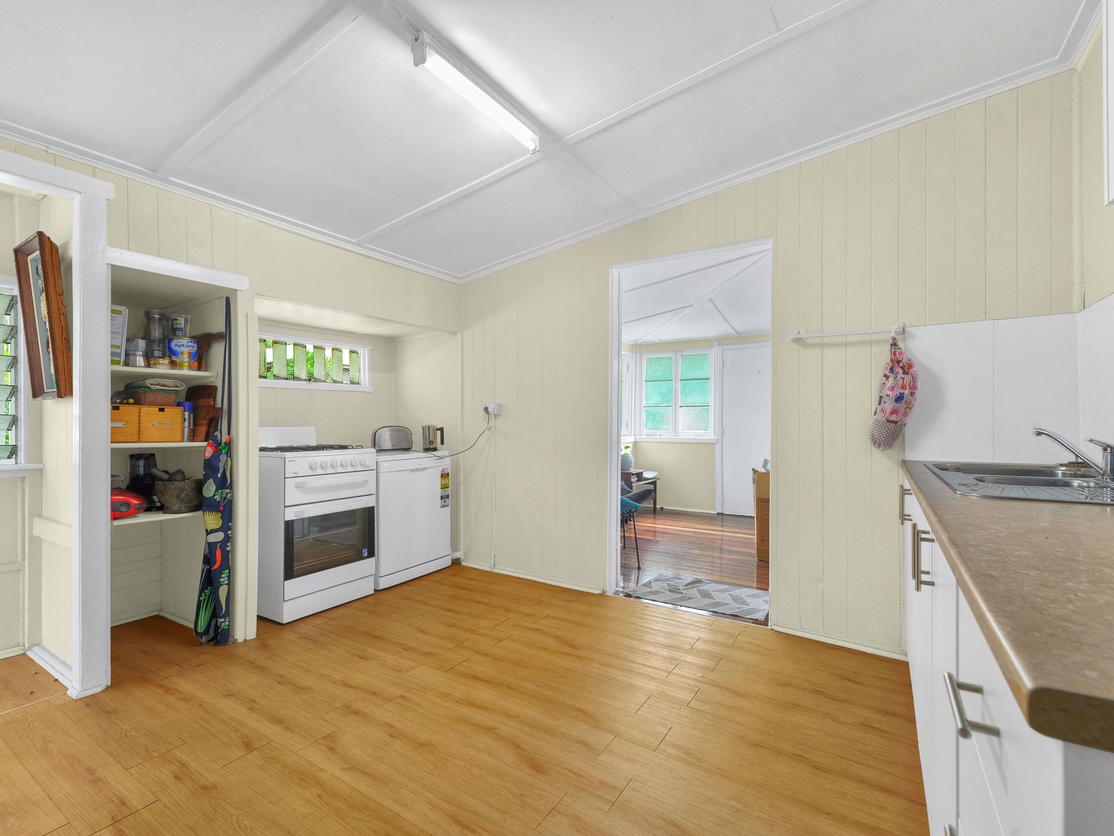 270 Oates Avenue, Holland Park QLD 4121, Holland Park - Thumbnail 8