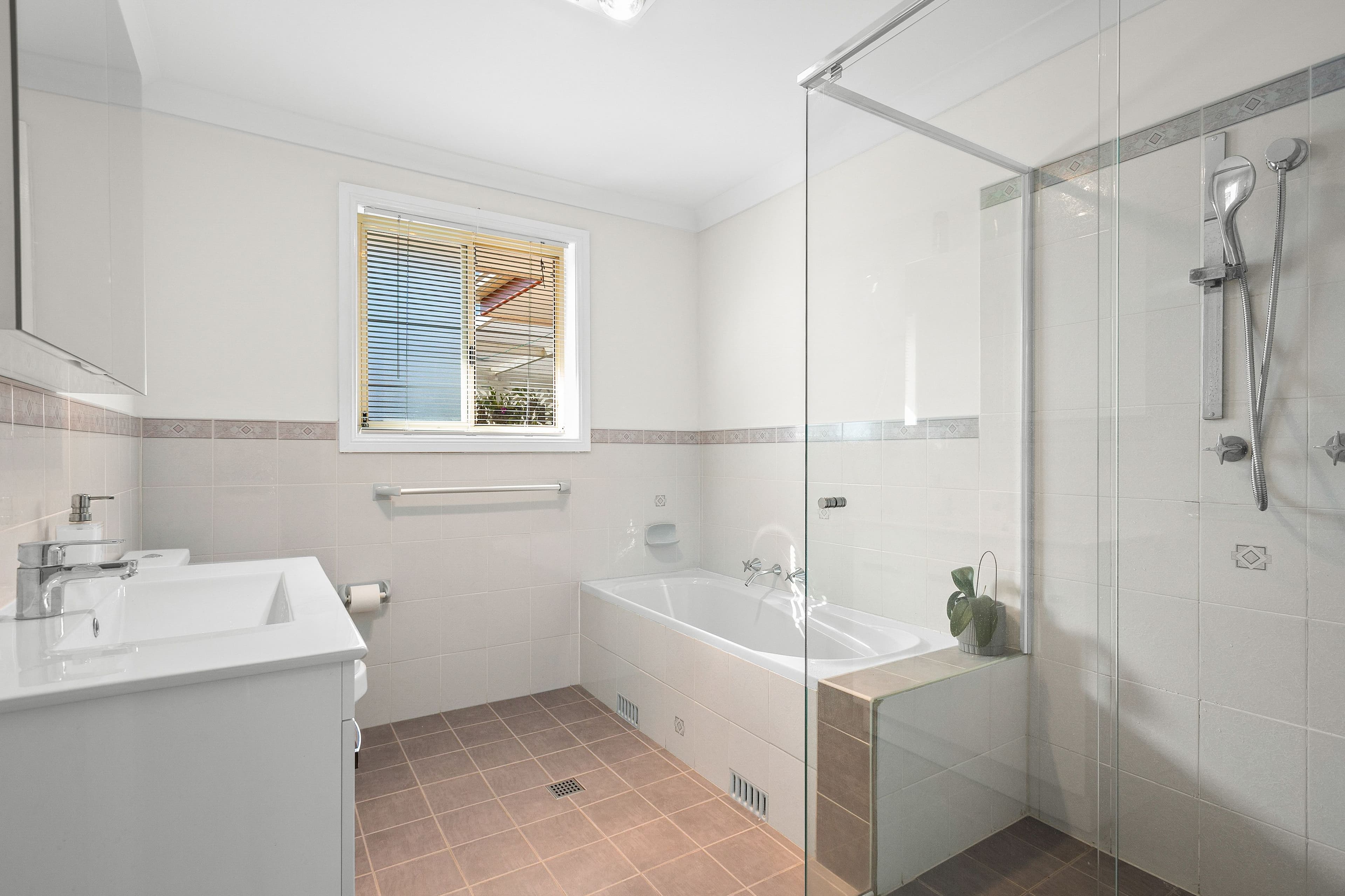 1/11 Jindabyne Road, Flinders NSW 2529, Flinders - Thumbnail 7