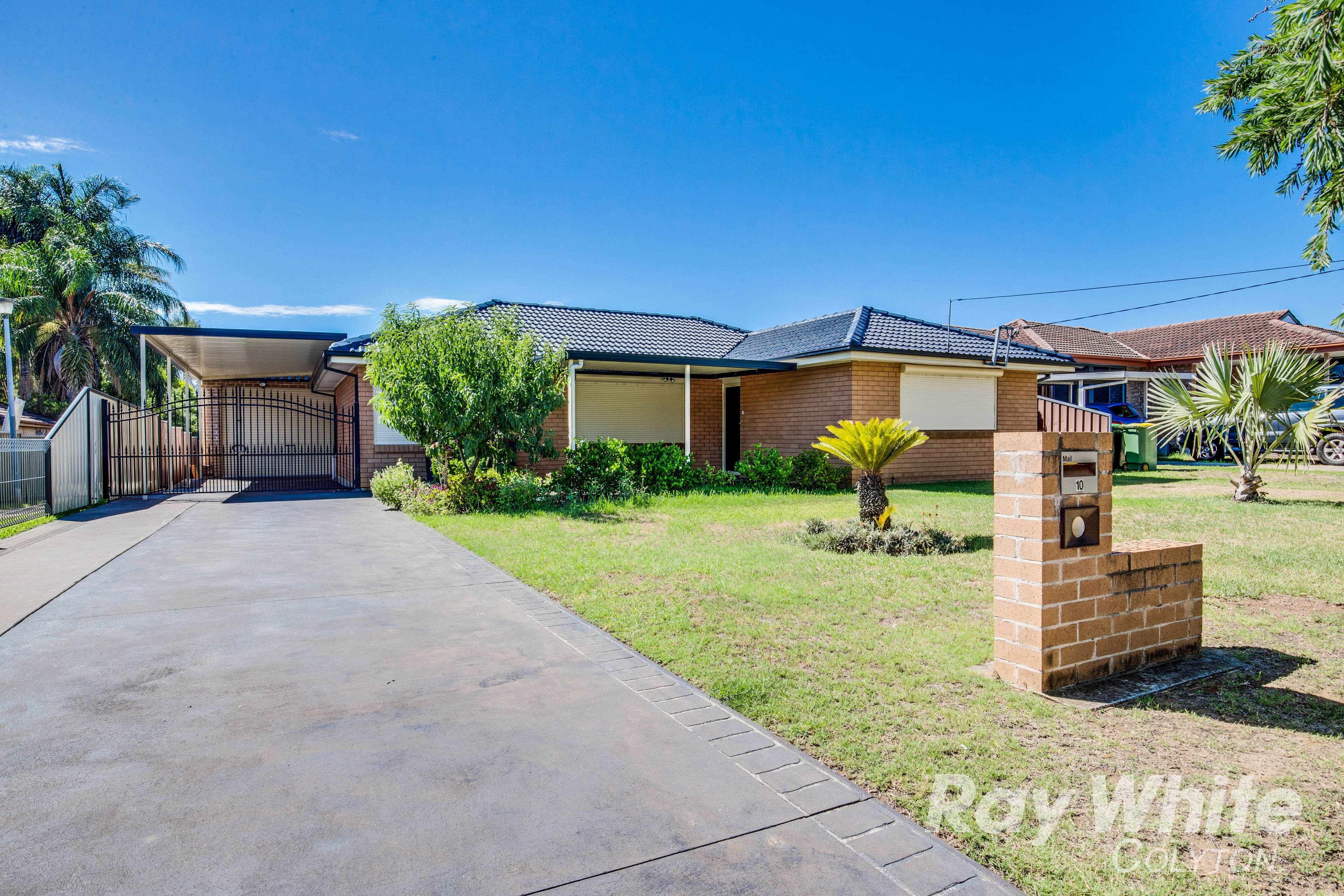 10 Willoughby Street, Colyton - Image 1