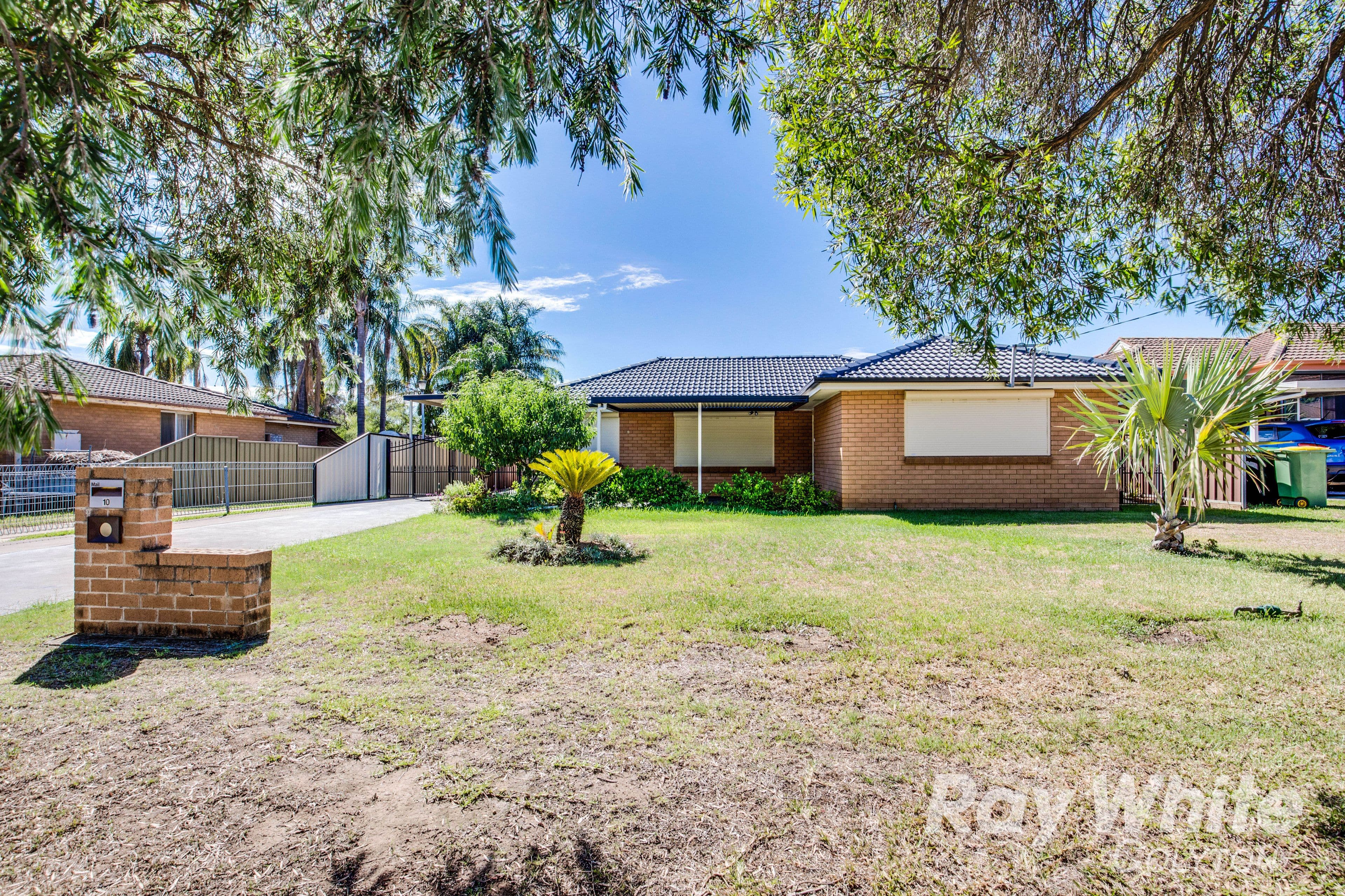 10 Willoughby Street, Colyton - Thumbnail 2