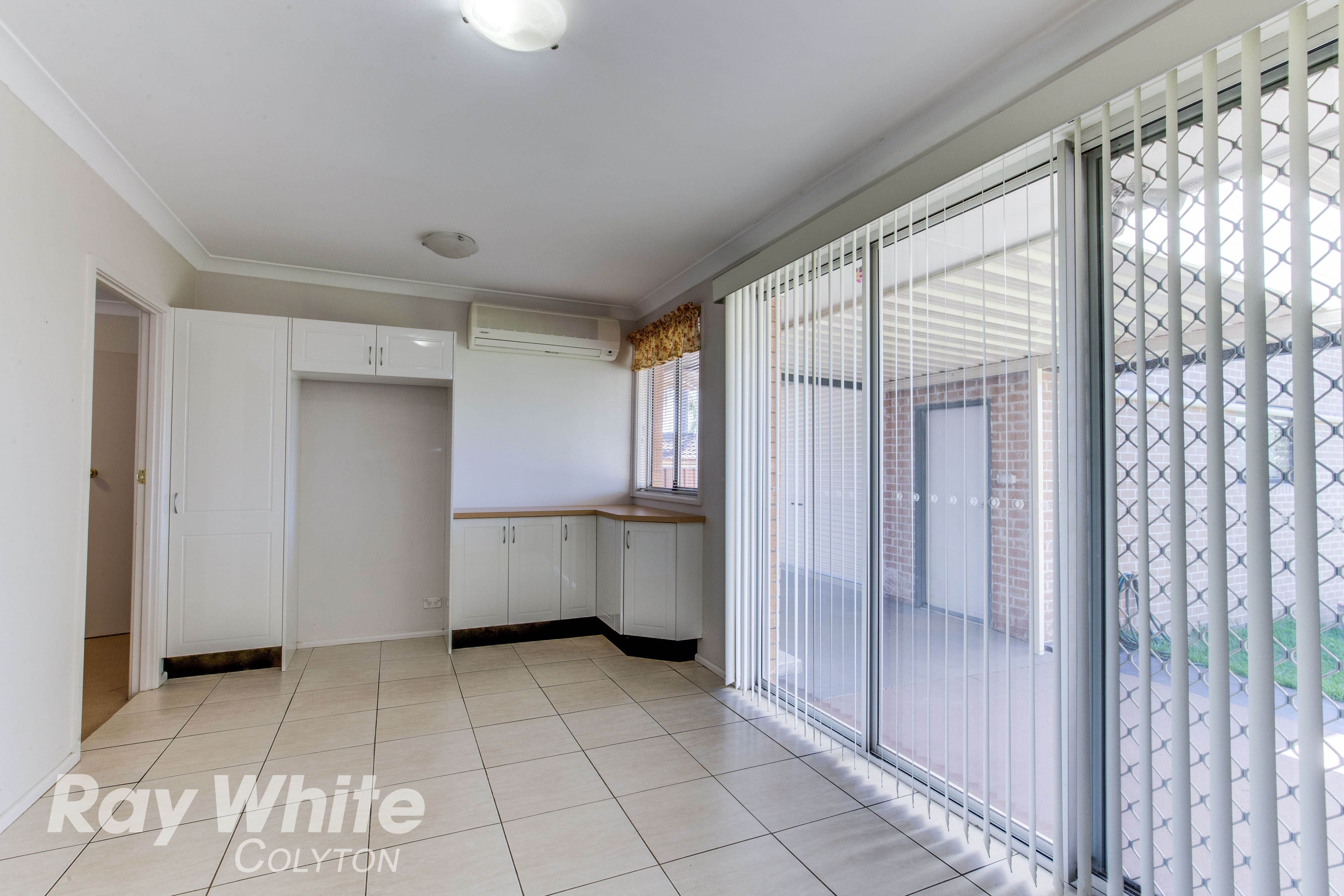 10 Willoughby Street, Colyton - Thumbnail 4