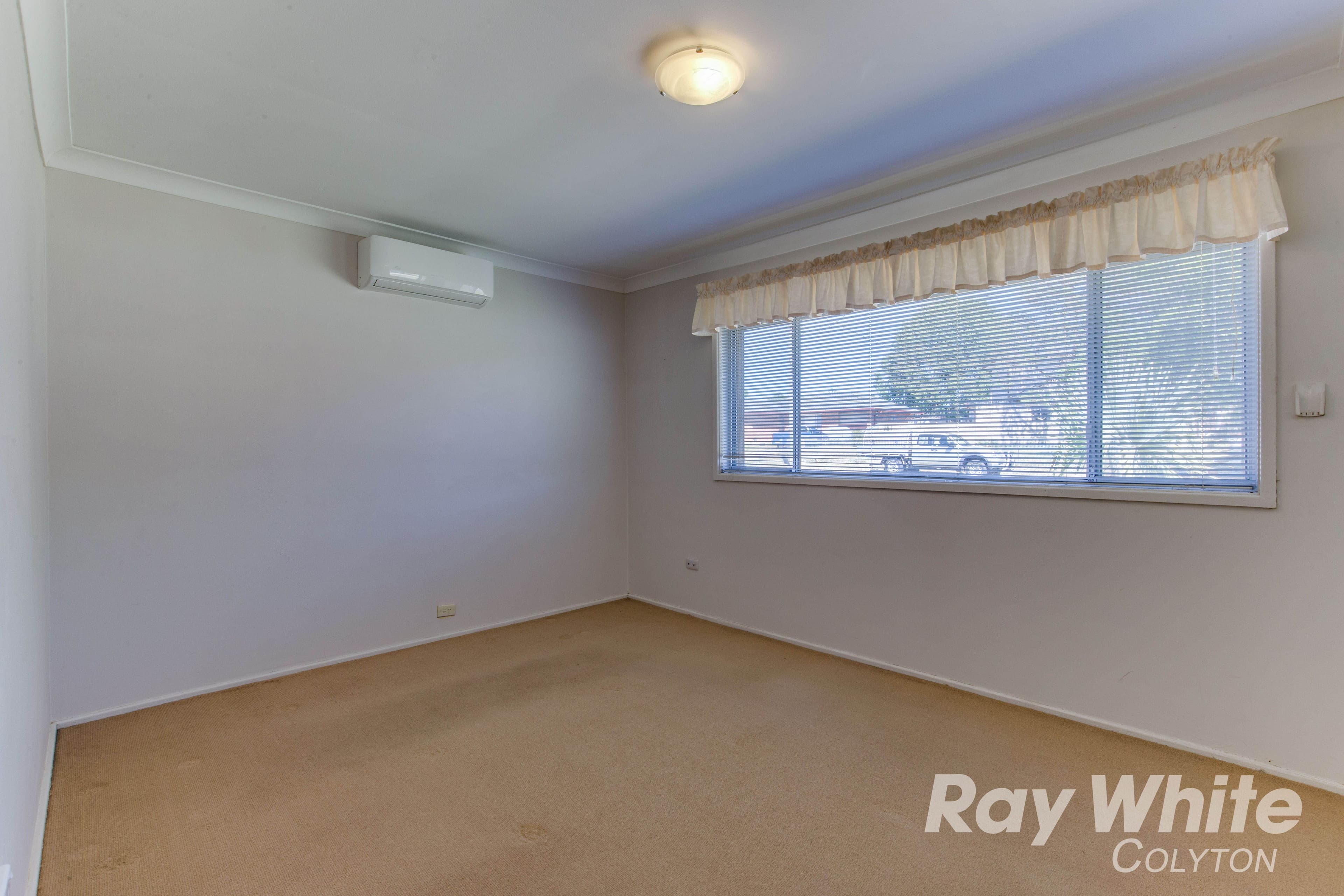 10 Willoughby Street, Colyton - Thumbnail 8