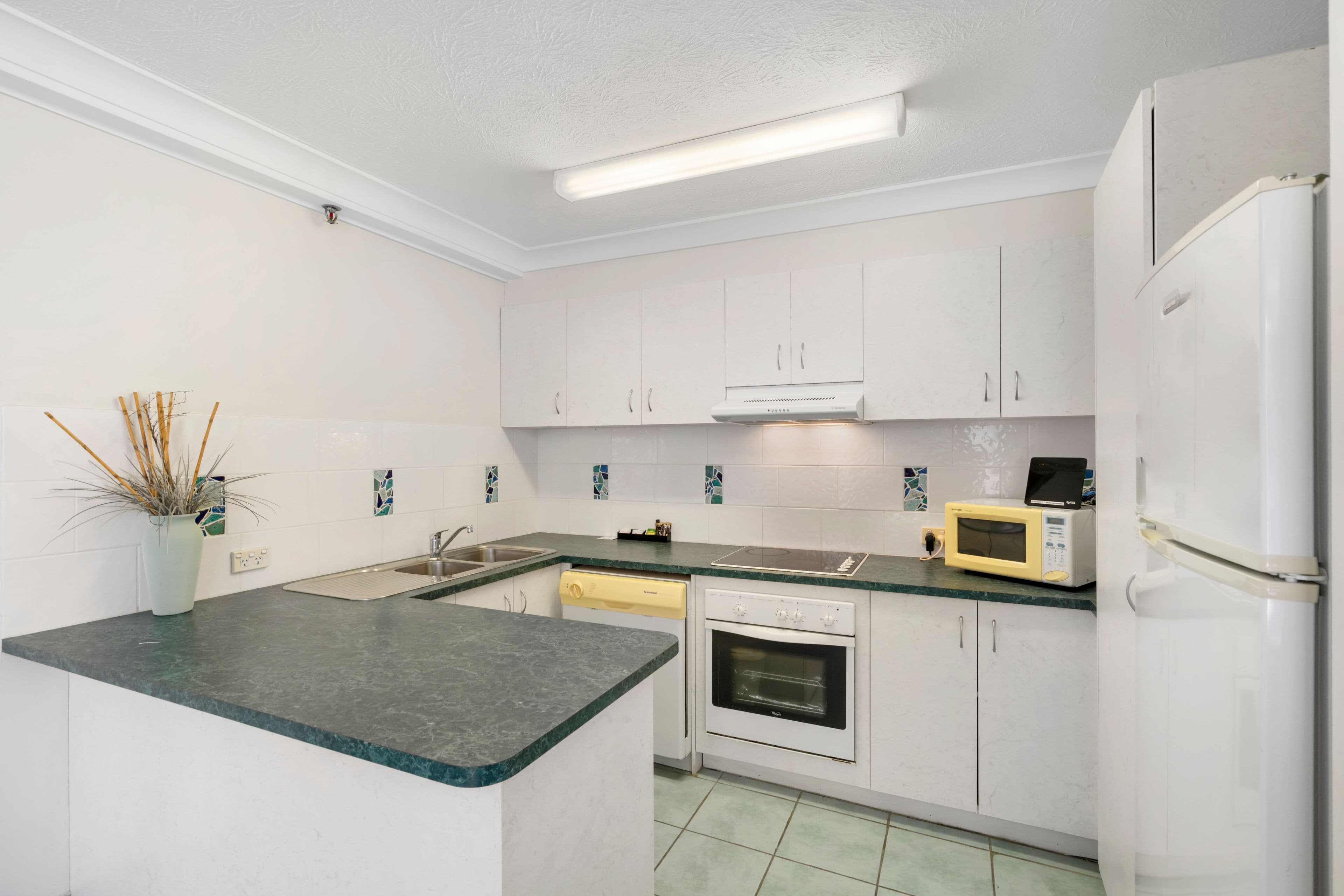 35 Broadbeach Boulevard, Broadbeach QLD 4218, Broadbeach - Thumbnail 4