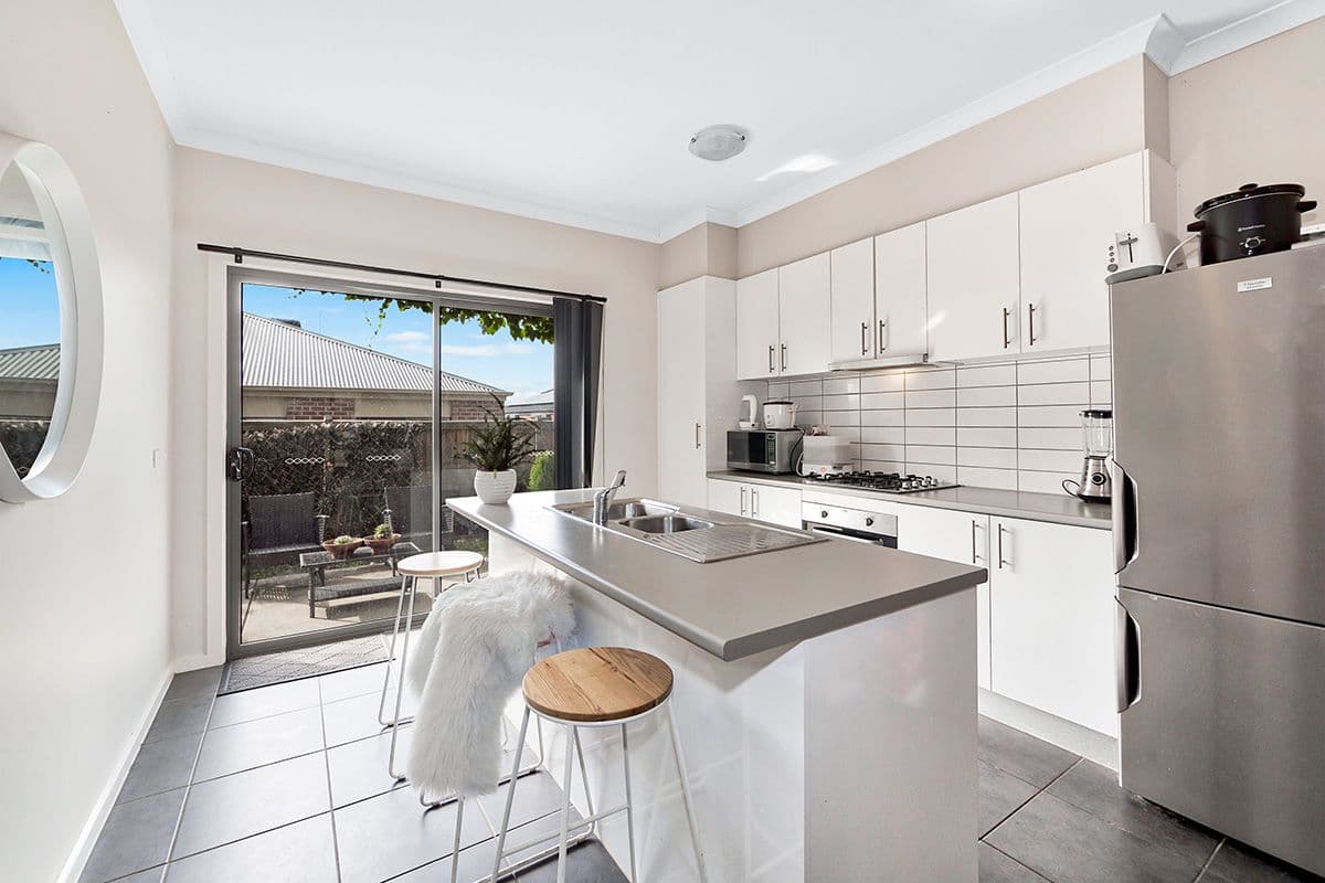 7 Queenie Way, Cranbourne West VIC 3977, Cranbourne West - Thumbnail 3
