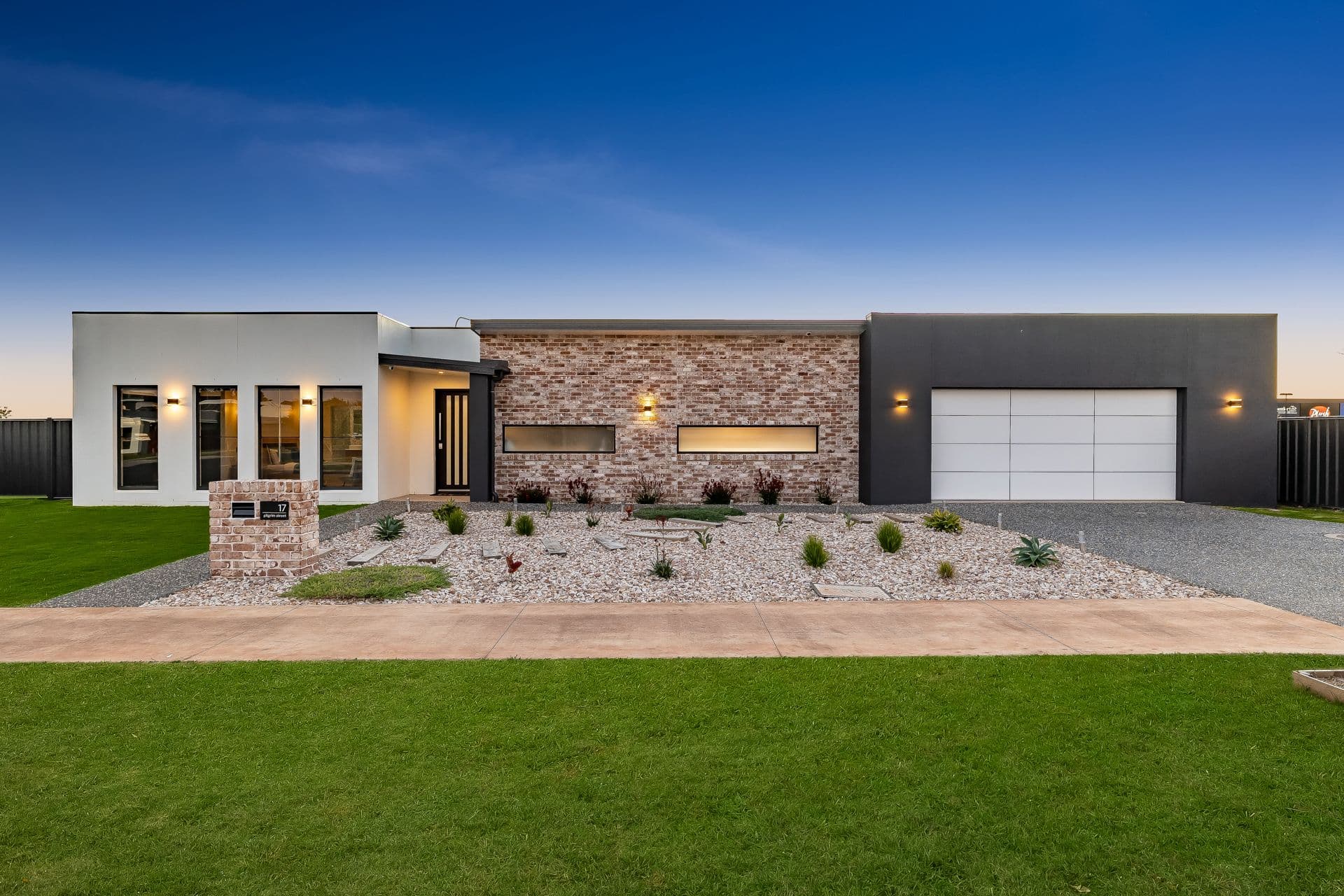 17 Pilgrim Street, Middle Ridge QLD 4350, Middle Ridge - Image 1
