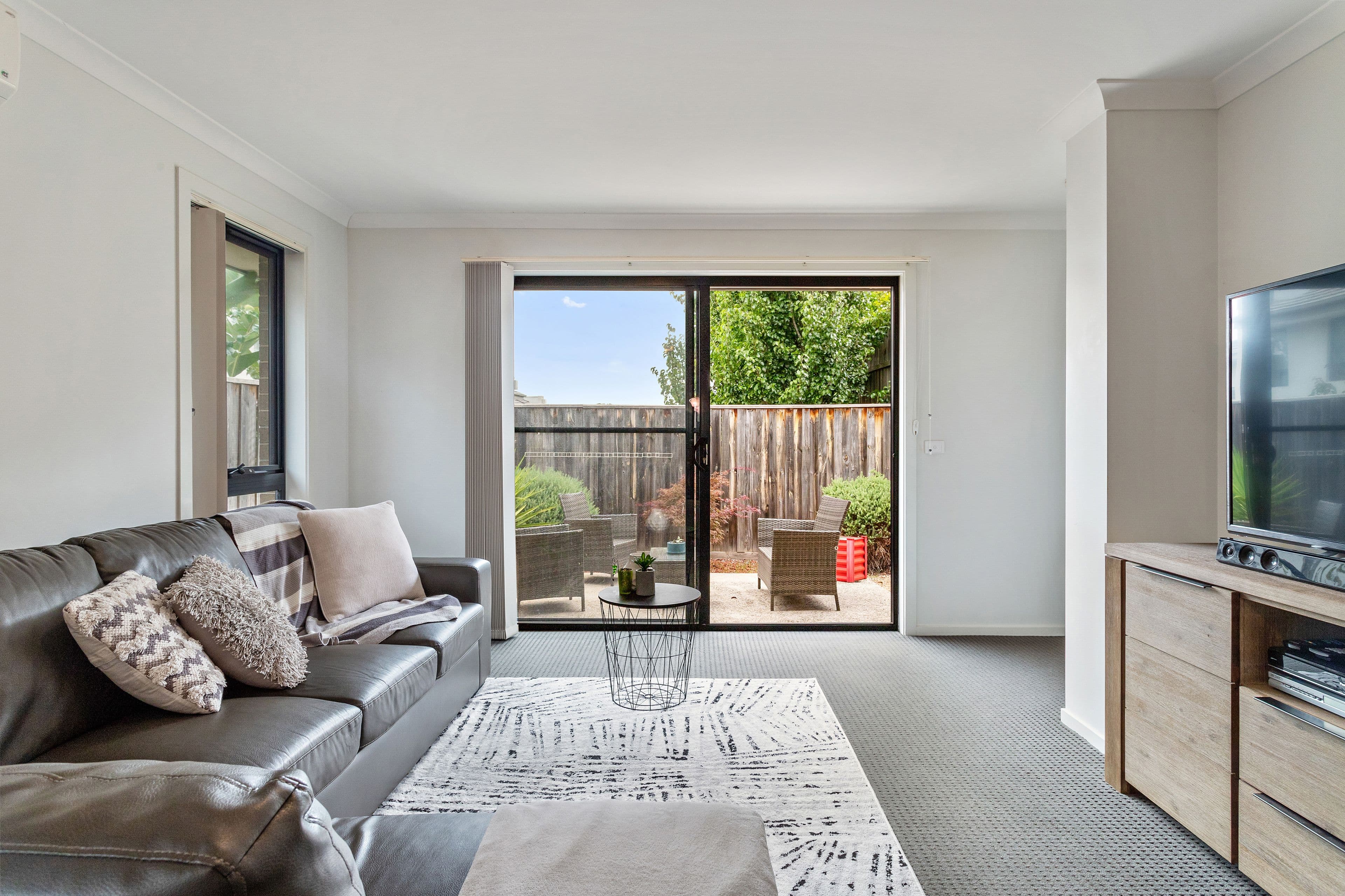 24 Evans Drive, Croydon VIC 3136, Croydon - Thumbnail 2