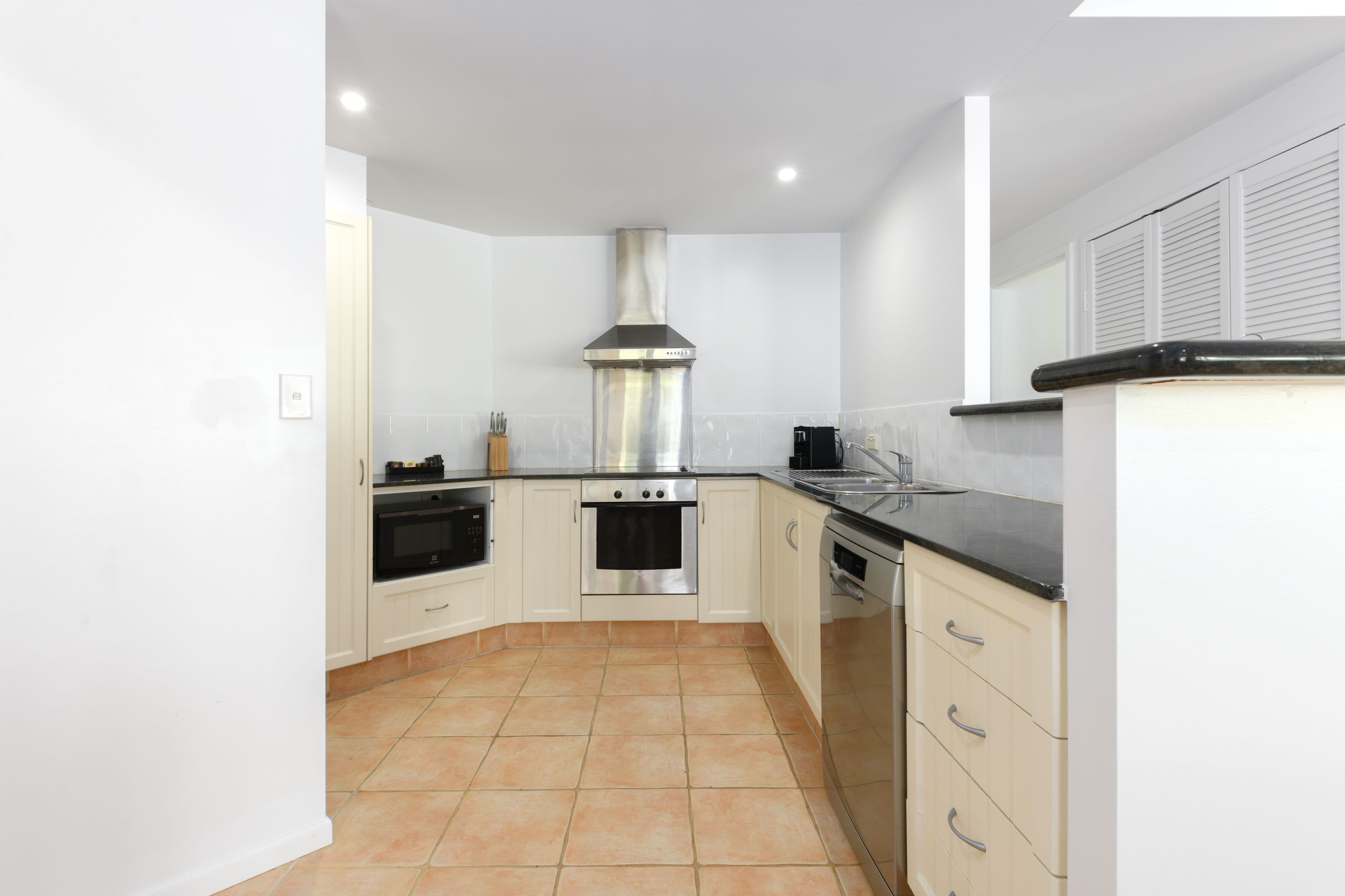 35 Mowbray Street, Port Douglas QLD 4877, Port Douglas - Thumbnail 5