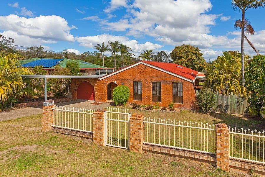 6 Garden Avenue, CAMIRA QLD 4300, Camira - Image 1